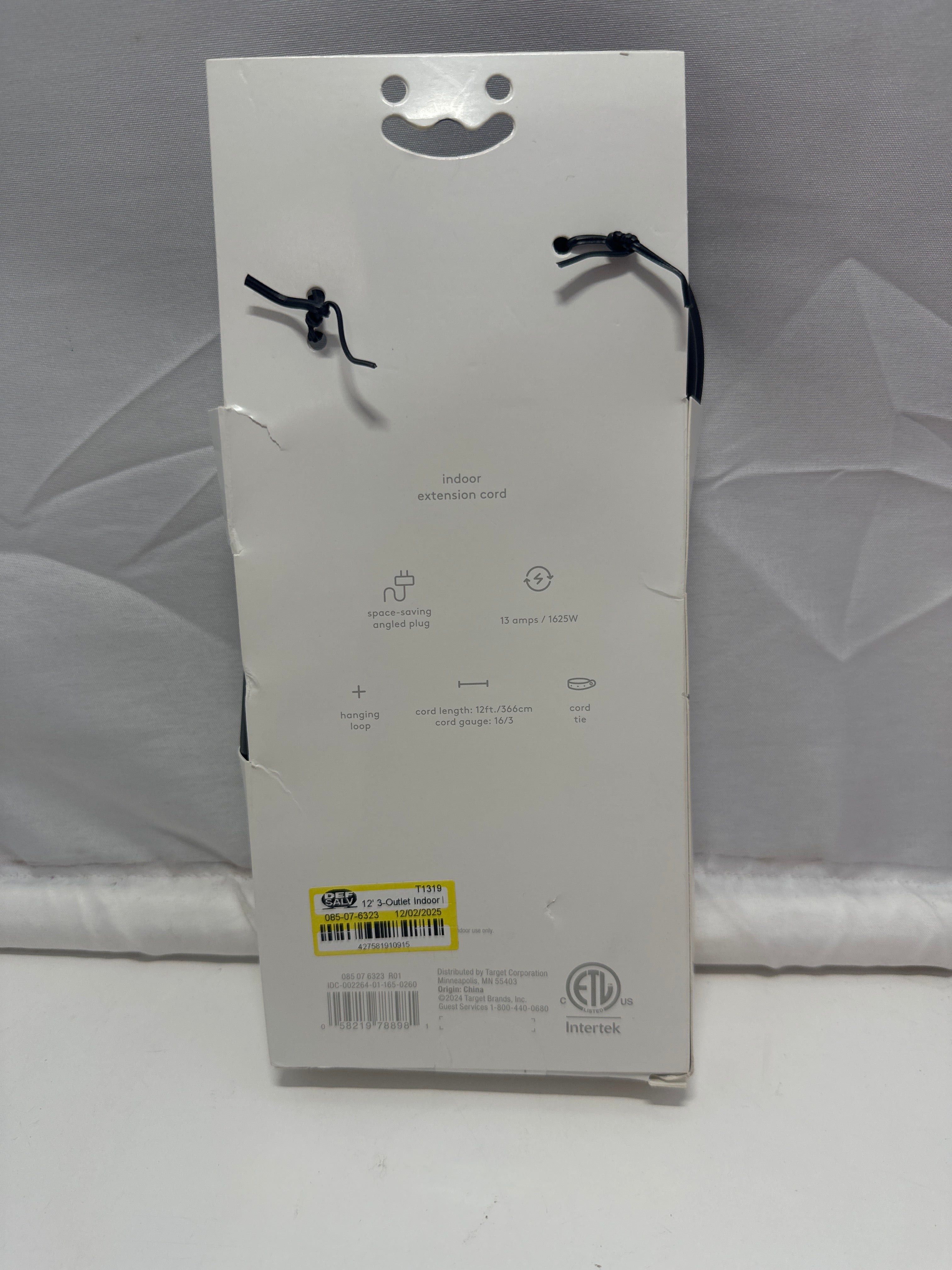 heyday 12ft Indoor Extension Cord 3 Outlet Black 16/3 13A 1625W