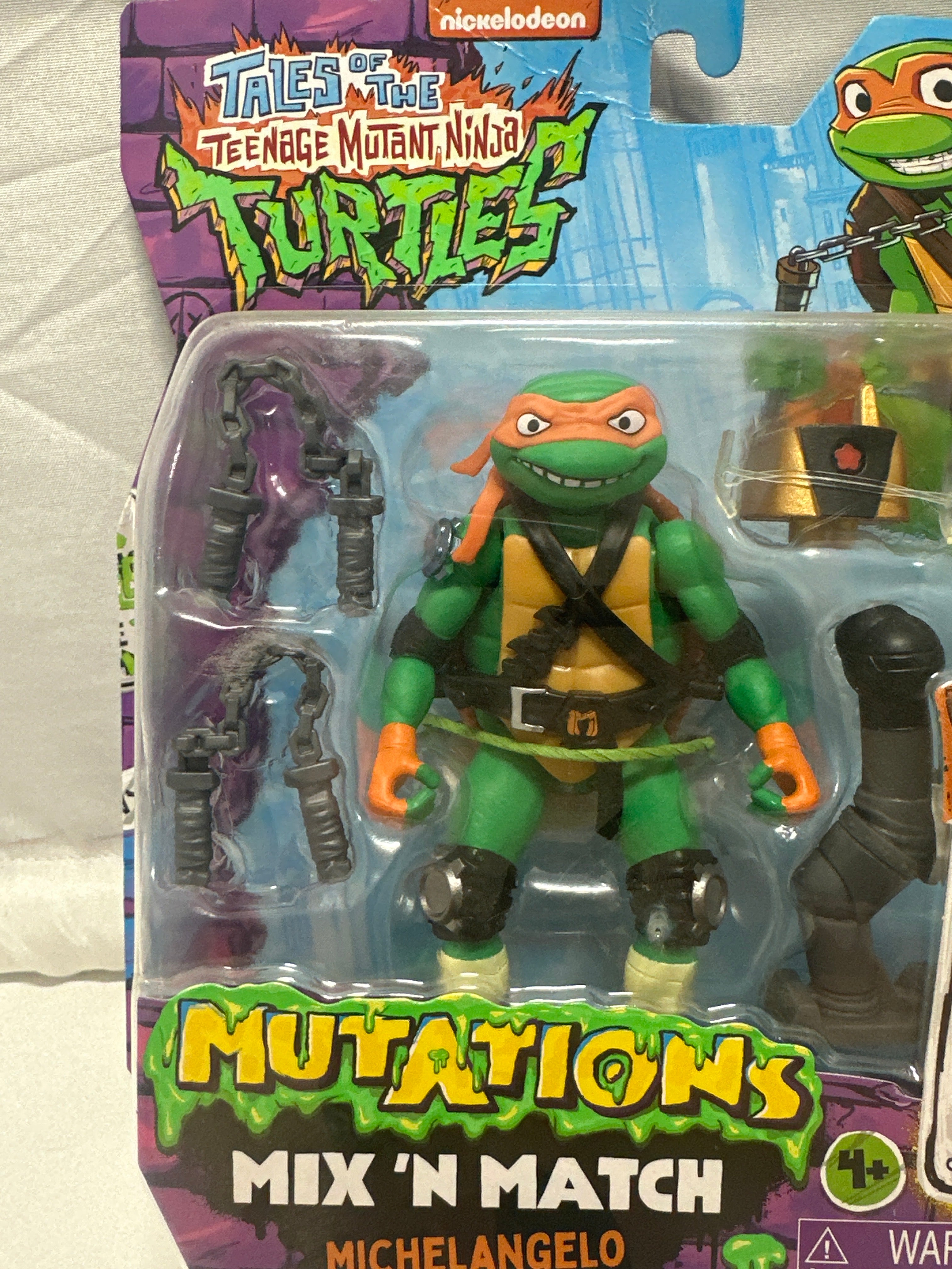 Teenage Mutant Ninja Turtles Mutations Mix 'N Match Michelangelo Figure 2024