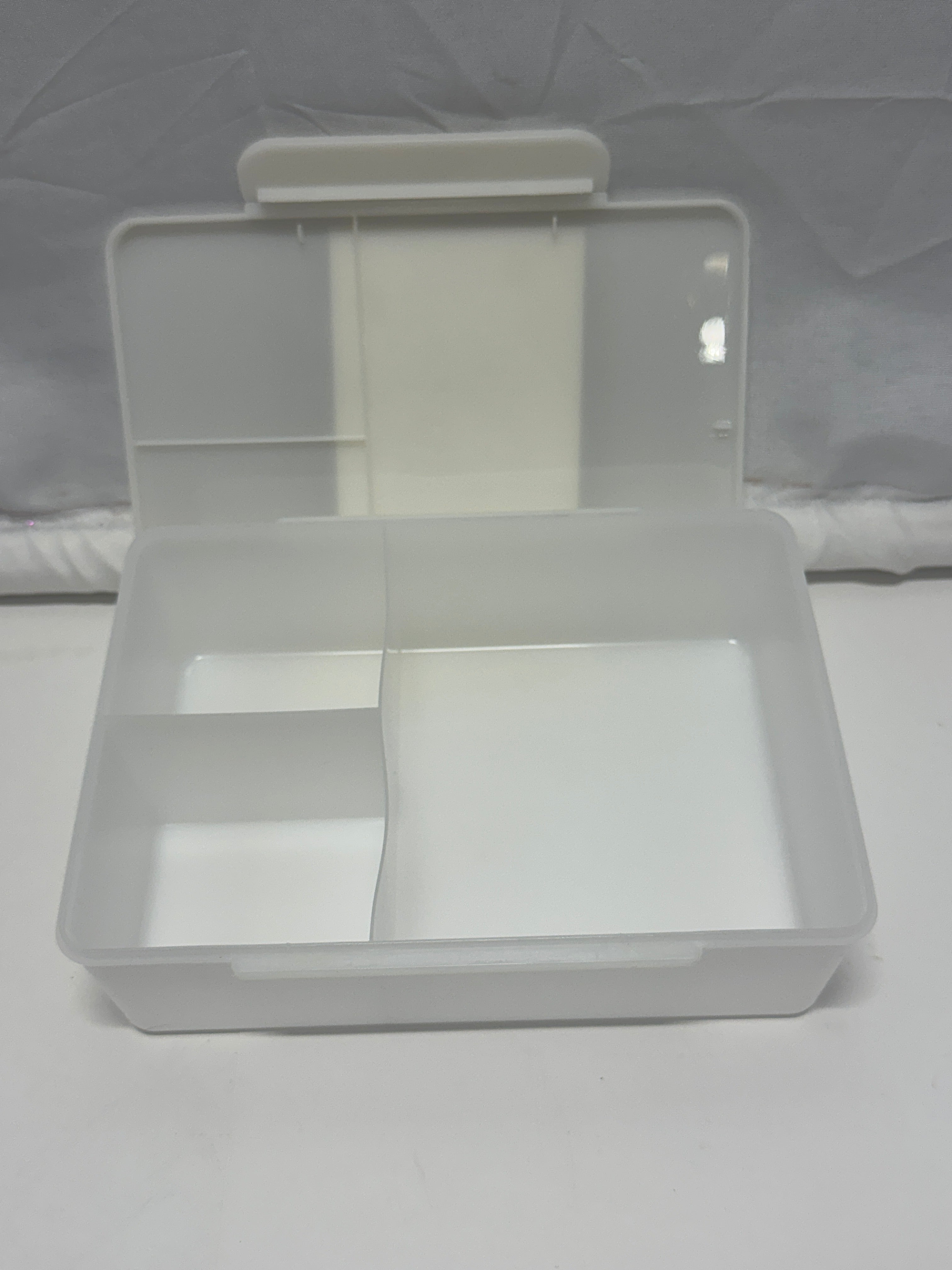 Dealworthy Bento Box 3 Compartment Lunch Box Clear Microwave Dishwasher Safe