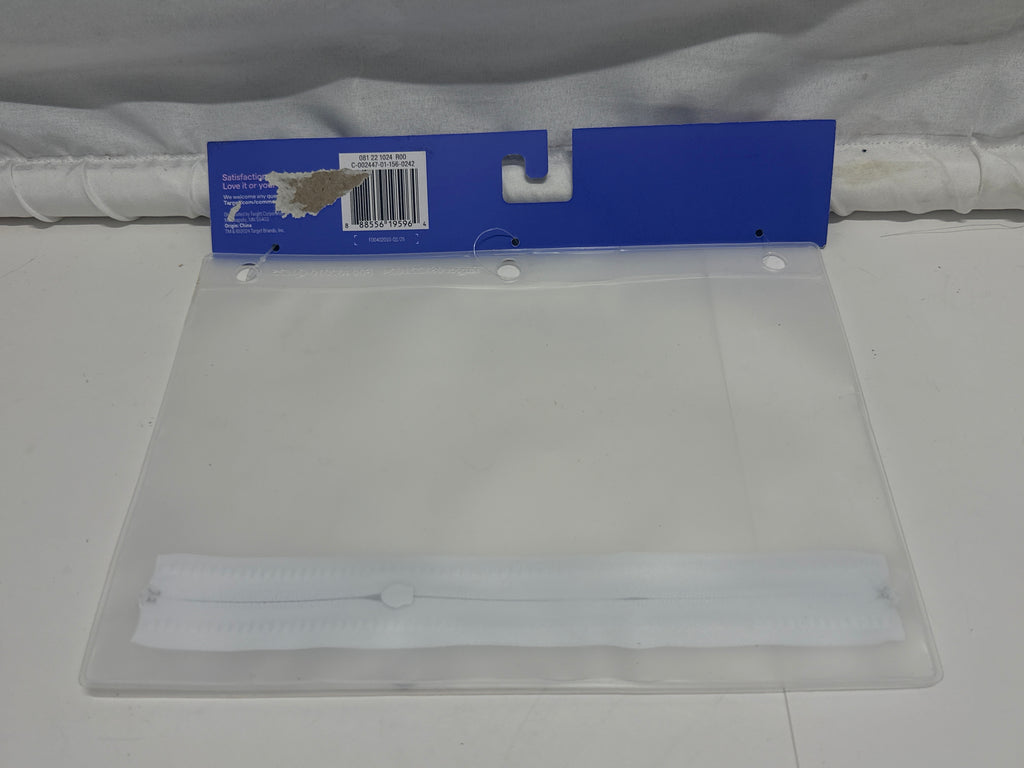 Up & Up Zip-Up Clear 3 Ring Binder Pouch 10 x 7.25 In