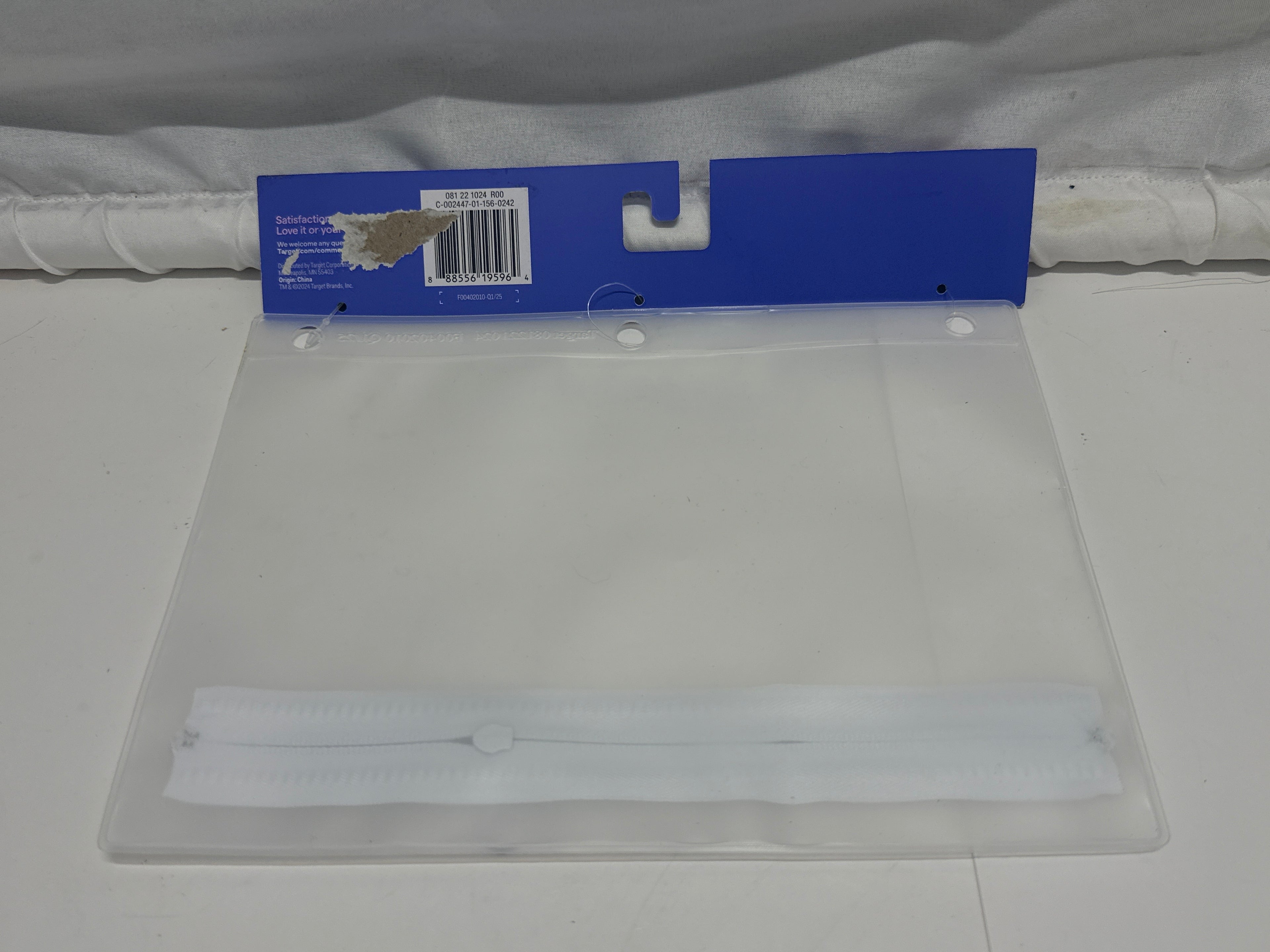 Up & Up Zip-Up Clear 3 Ring Binder Pouch 10 x 7.25 In