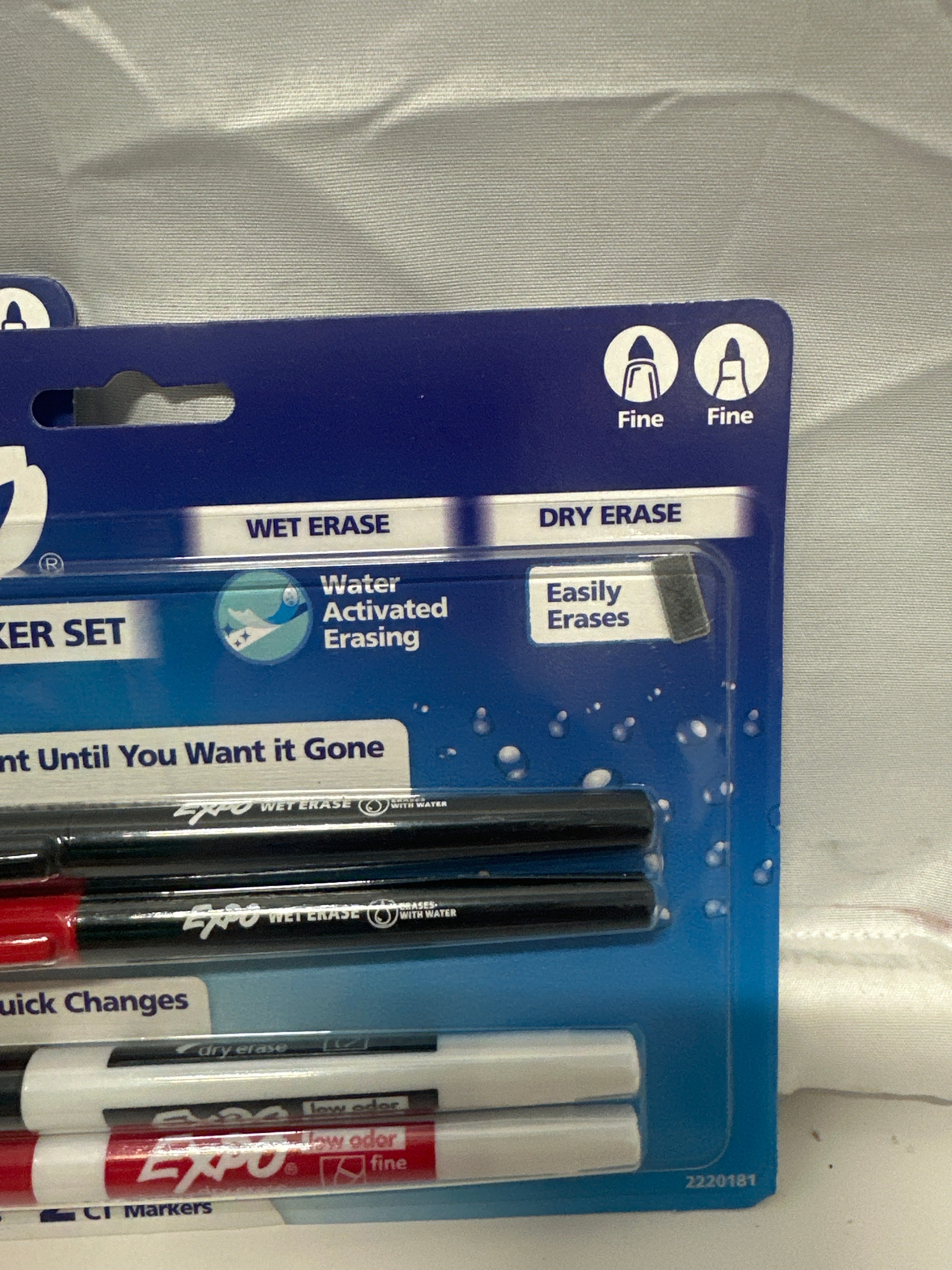 EXPO Mixed Marker Set 8 Count 4 Wet Erase & 4 Dry Erase Fine Tip Markers