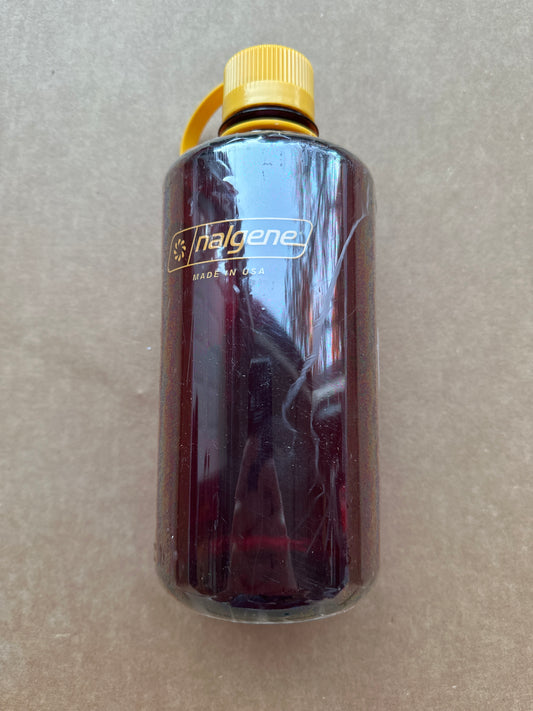 Nalgene 32 fl oz Plastic Narrow Mouth Water Bottle-Maroon