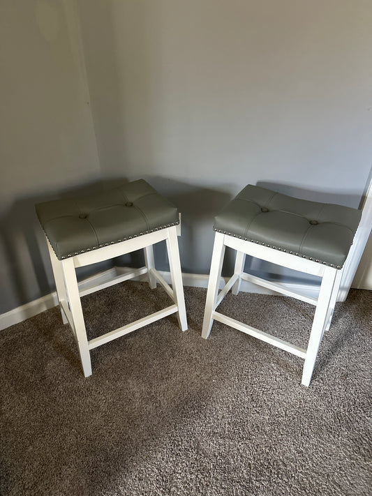 Angel Line Cambridge Bar Stools, 24" Set of 2, Gray Cushion