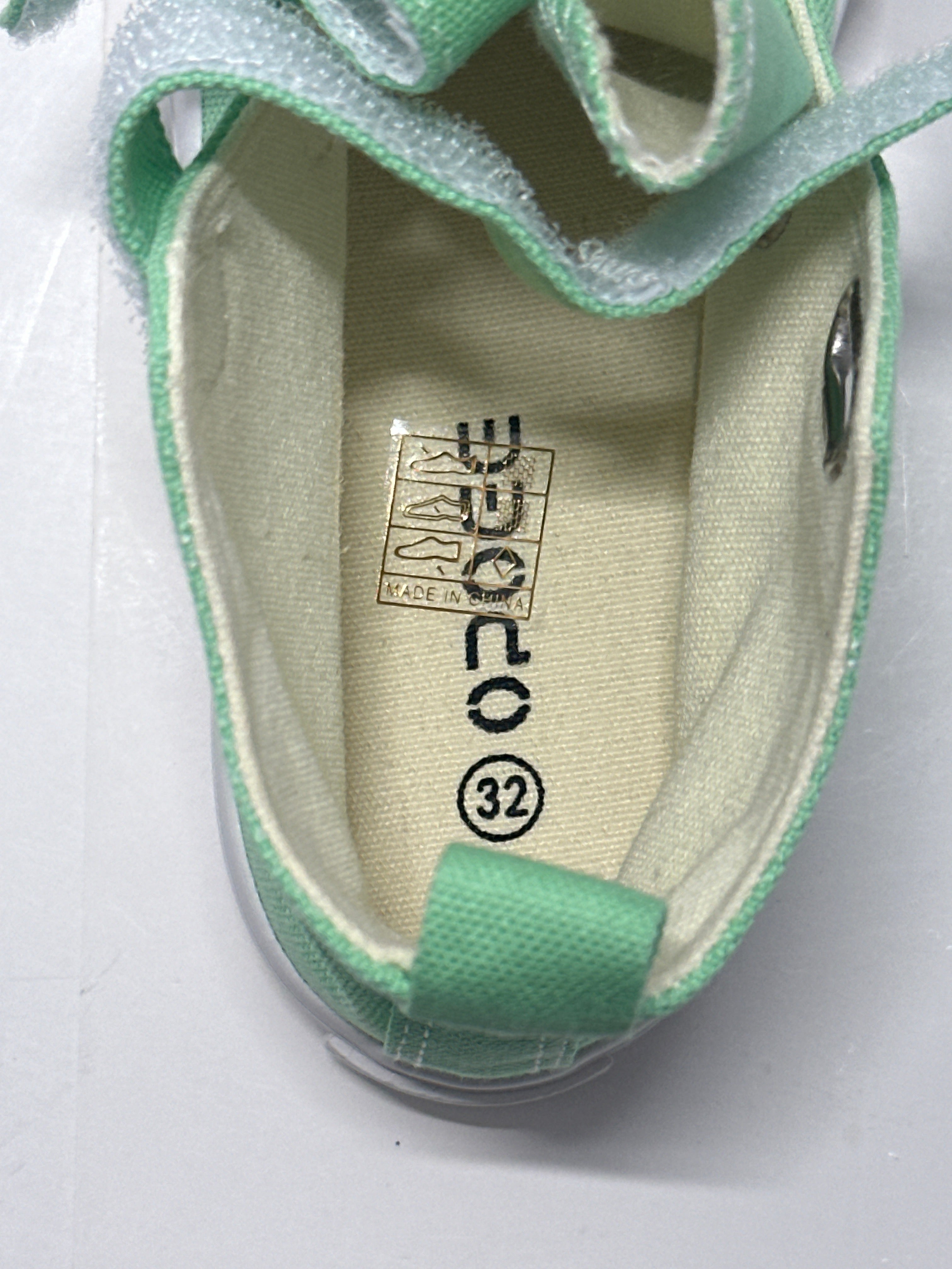 OPOEE Kids Canvas Sneakers Hook & Loop Shoes Mint US 1 (EU 32)