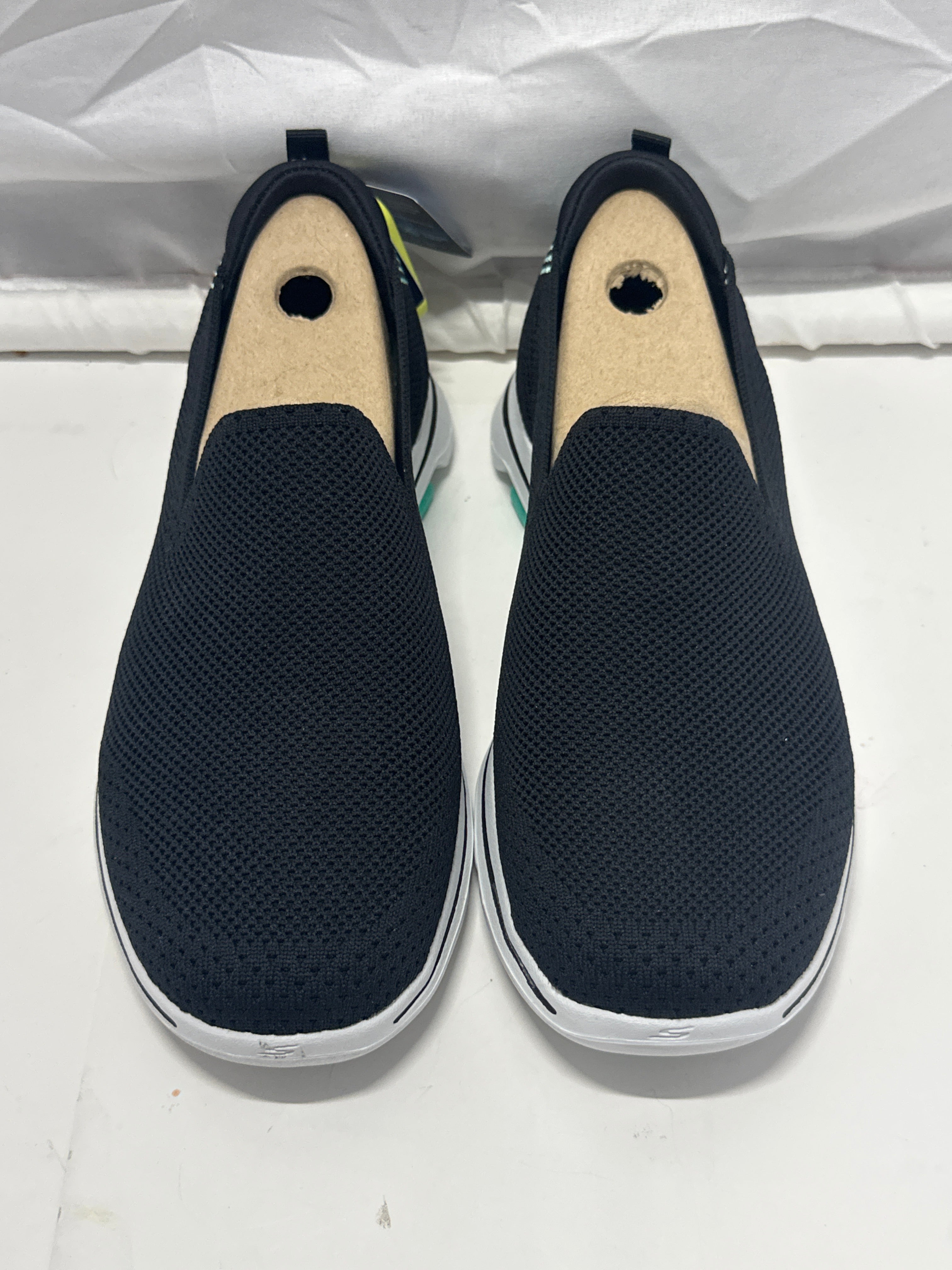 Skechers GOwalk 5 Prized Slip On Shoes Women's 9.5 Black Aqua New