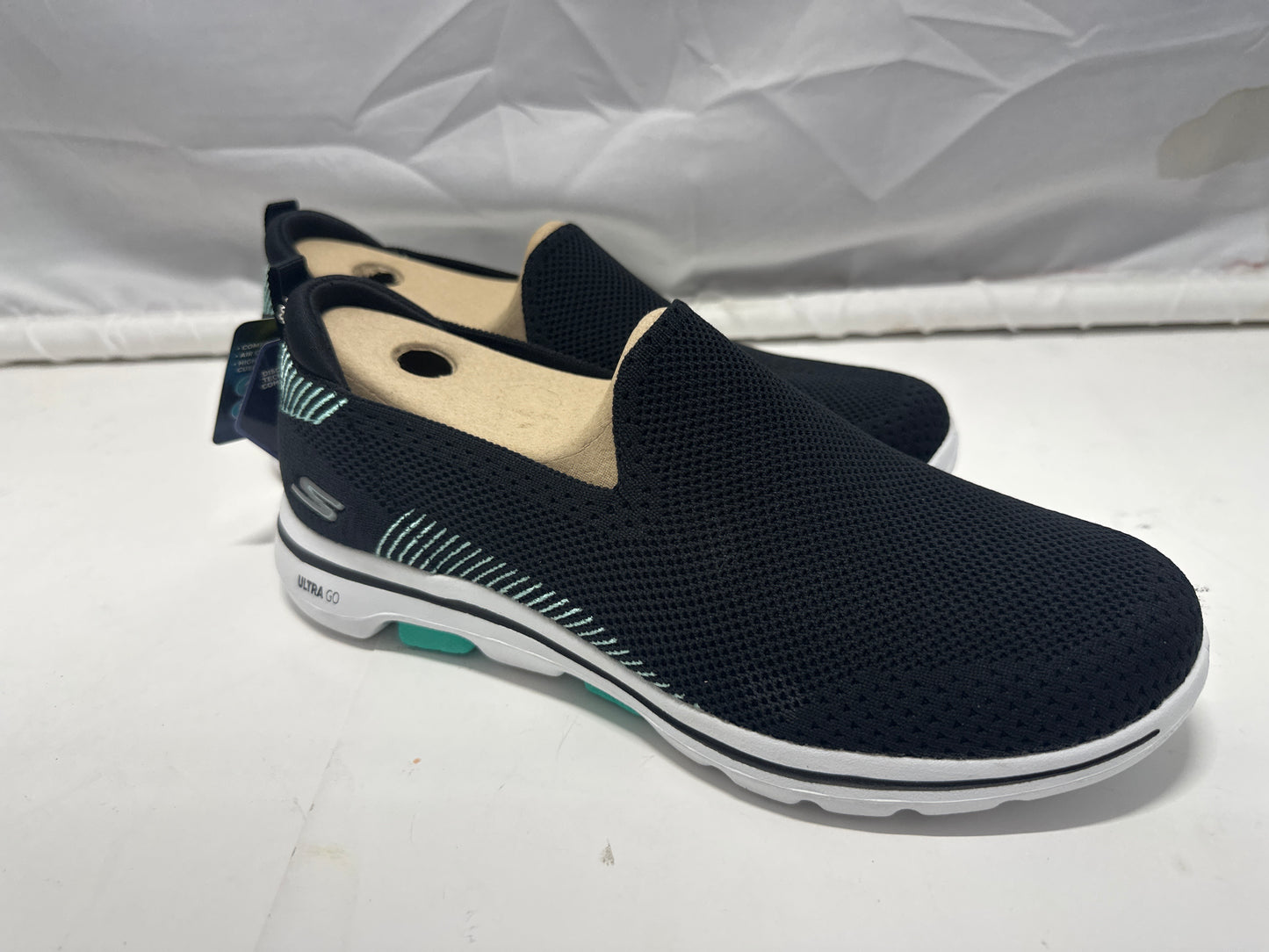 Skechers GOwalk 5 Prized Slip On Shoes Women's 9.5 Black Aqua New