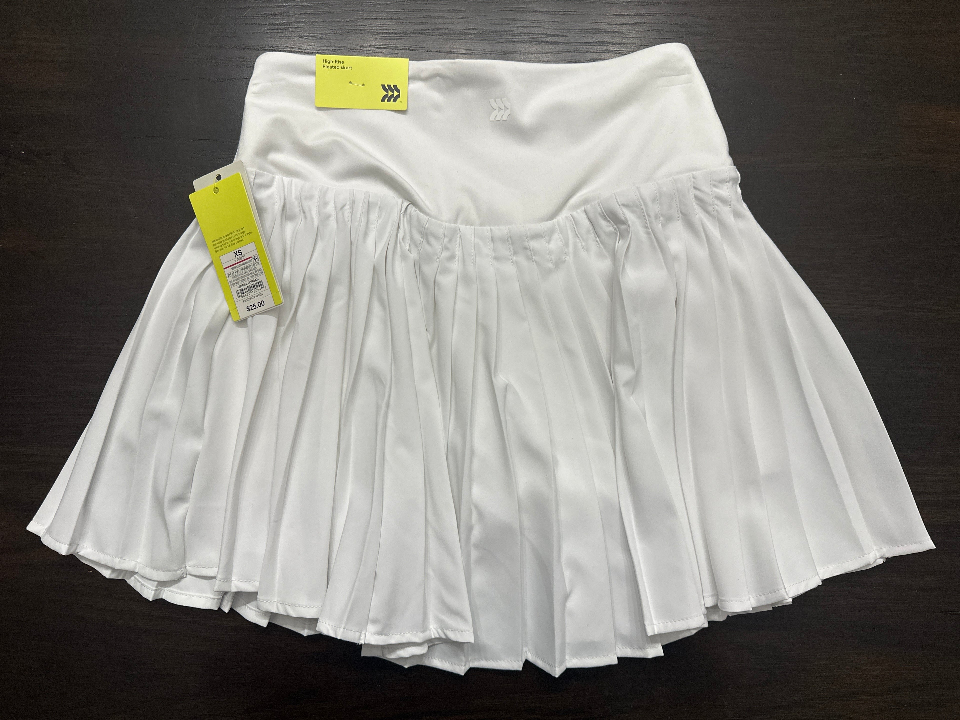 All in Motion Woven Pleated Skort Women’s Extra Small