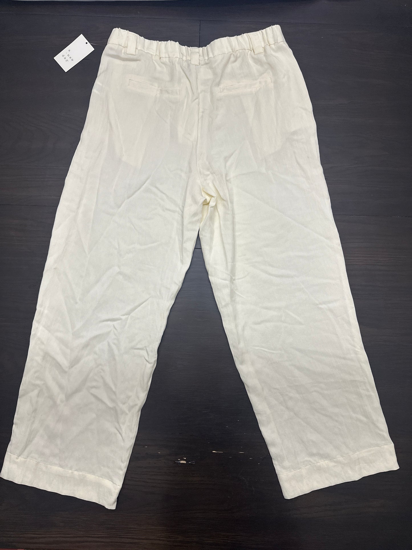 A New Day™ Off-White Linen-Blend Ankle Pants – Women’s Size 12