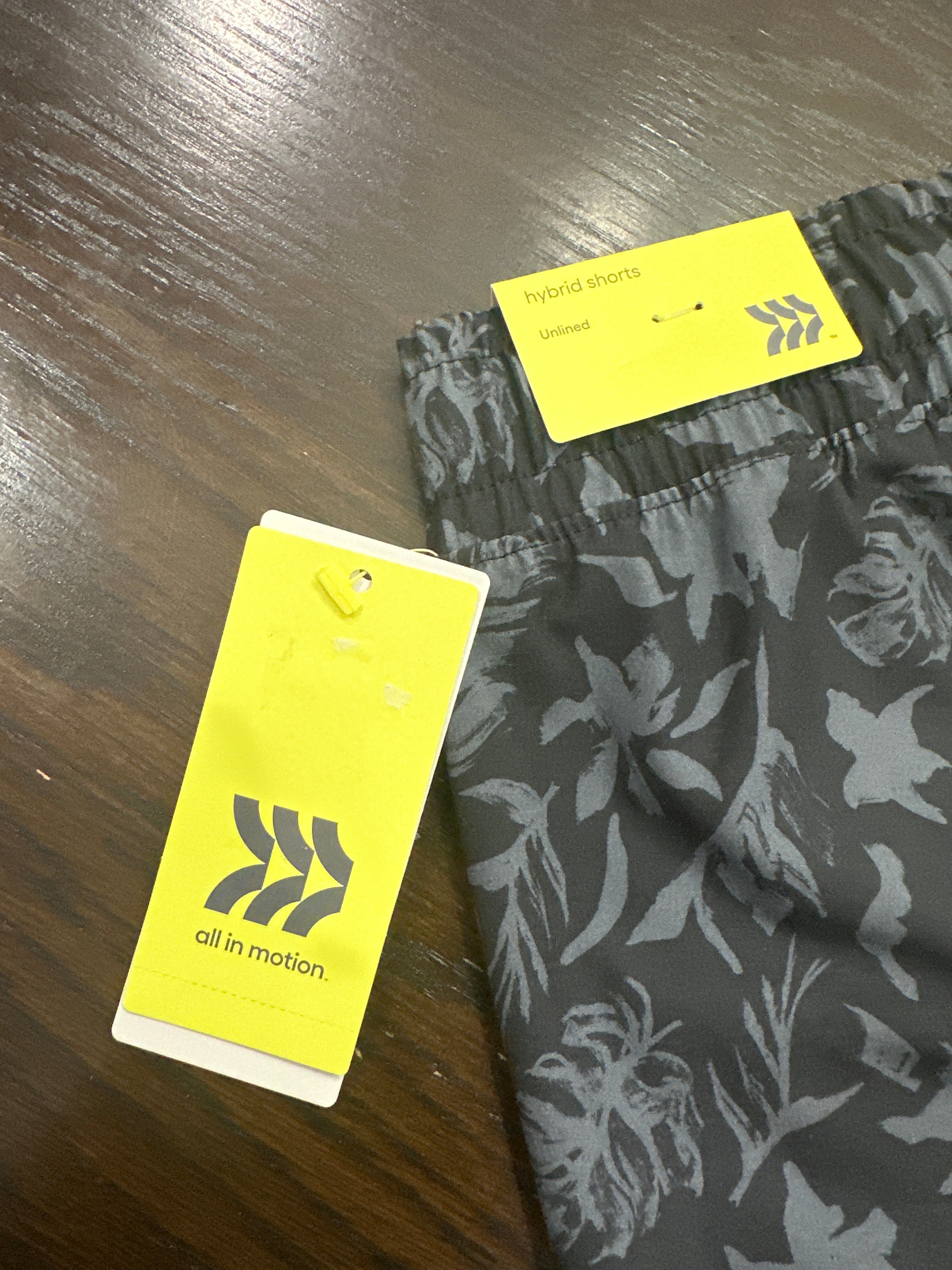 All in Motion Men’s Hybrid Shorts 6" Inseam Size Medium
