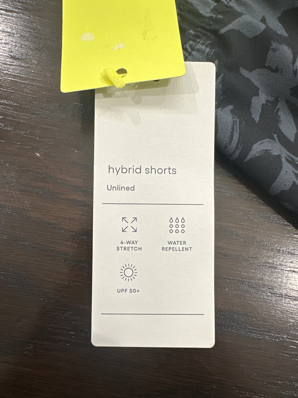 All in Motion Men’s Hybrid Shorts 6" Inseam Size Medium