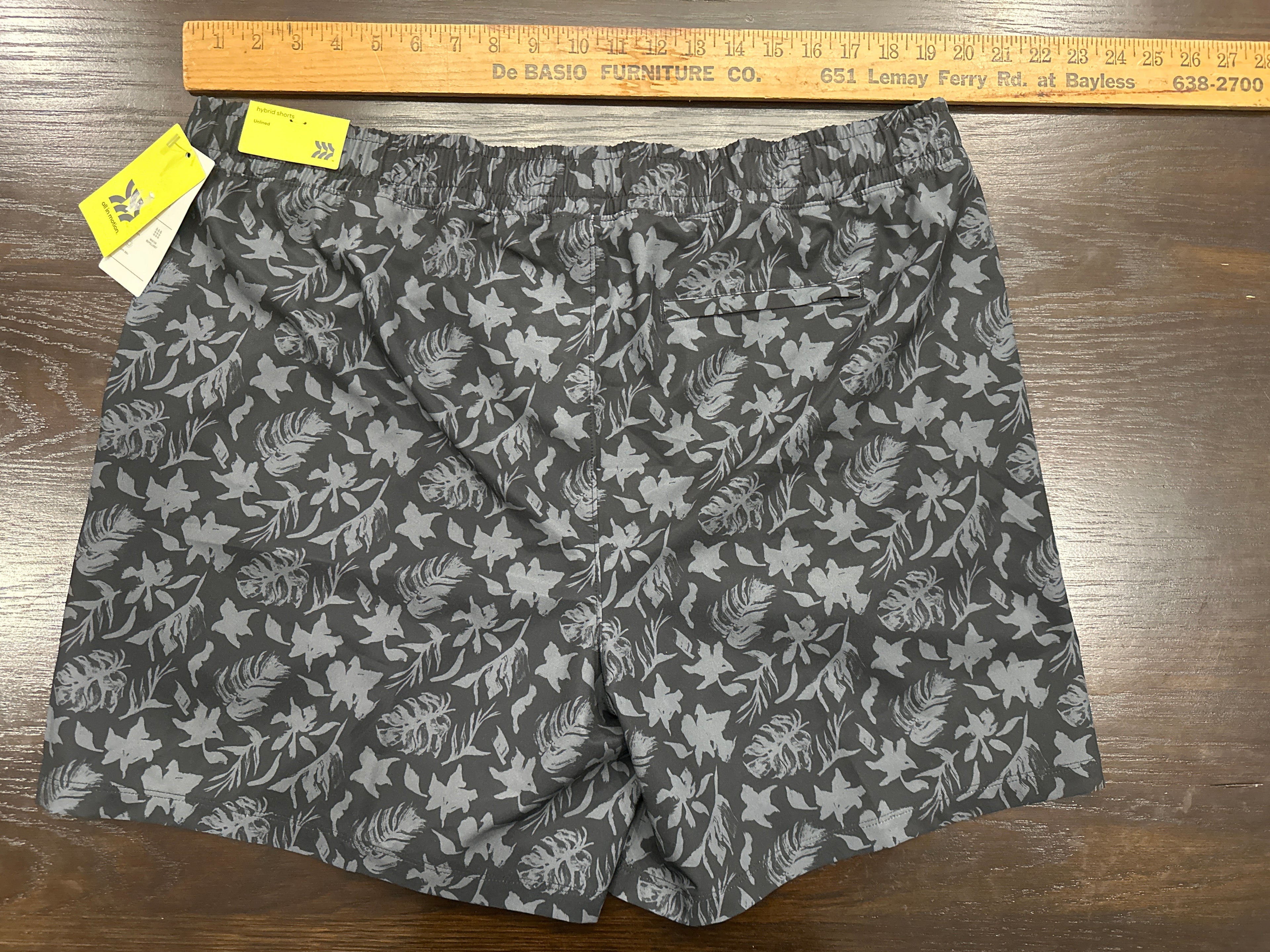All in Motion Men's Hybrid Shorts 6" Black Gray Floral XL