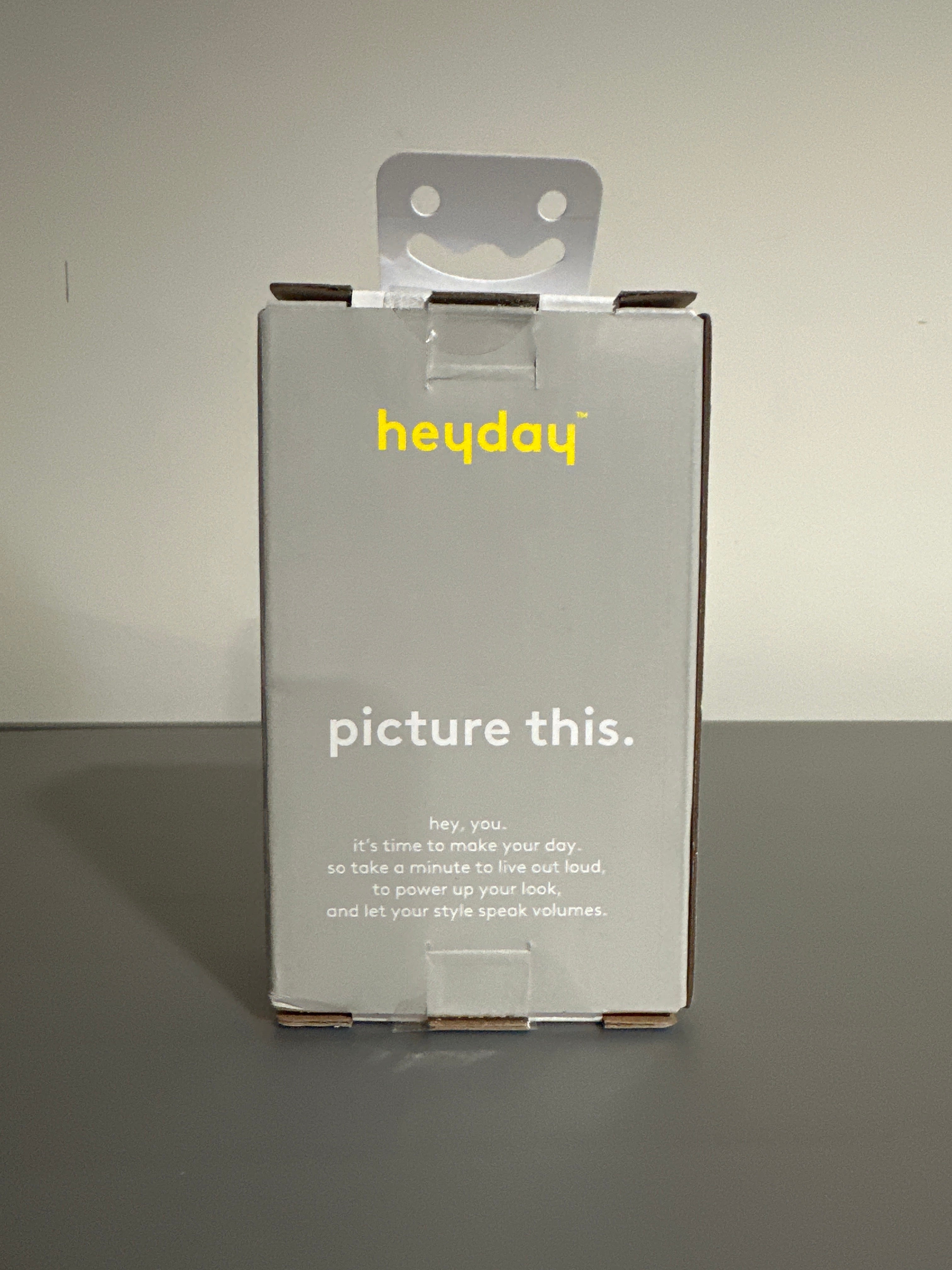 Heyday™ Single-Use Camera Red with Flash – 35mm Film (27 Exposures)