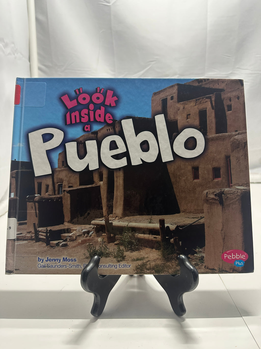 Look Inside a Pueblo by Jenny Moss Hardcover Children