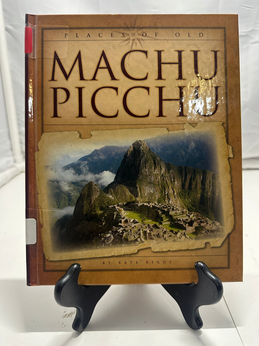 Machu Picchu by Kate Riggs Hardcover