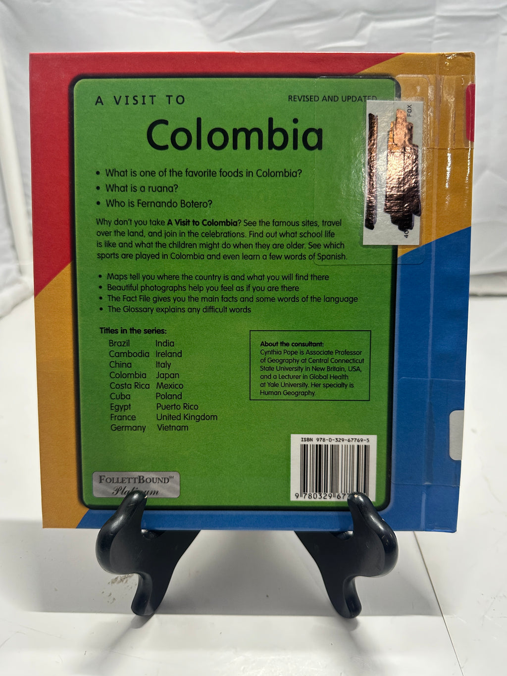 A visit to Colombia by Mary Virginia Fox Hardcover Children