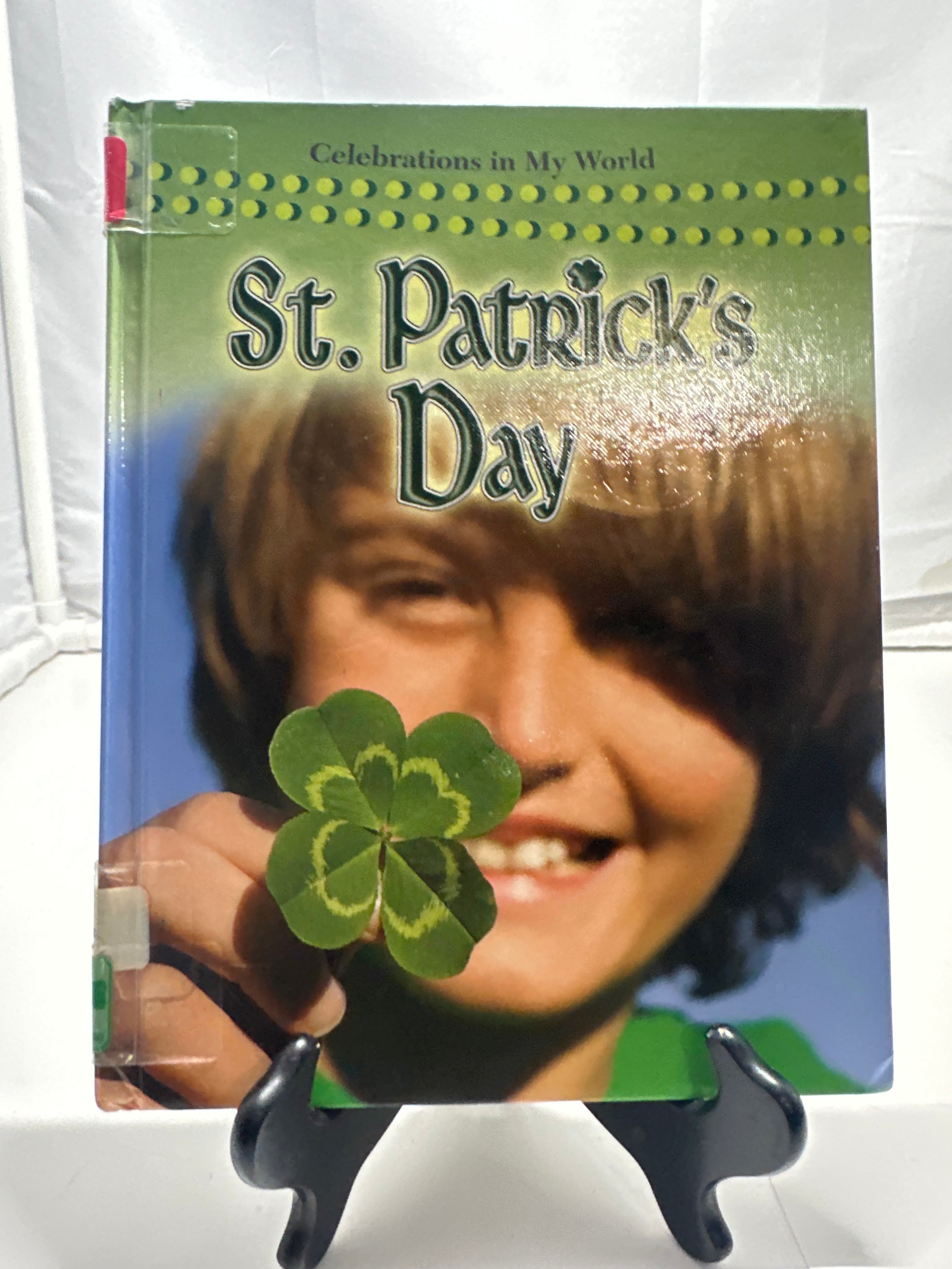 St. Patrick's Day by Molly Aloian Hardcover