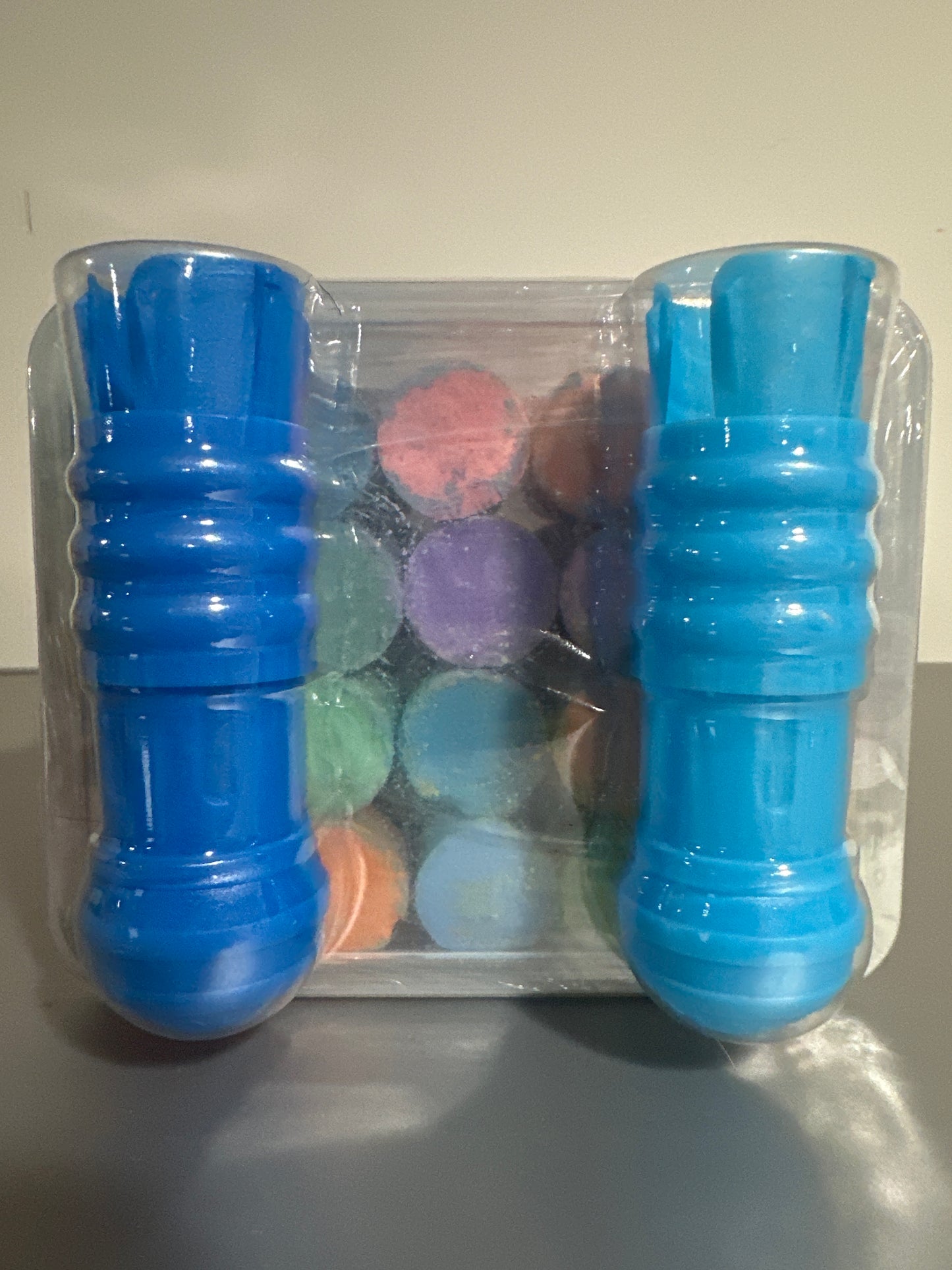 Sidewalk Chalk Bucket 20 pc with 2 Holders - Sun Squad