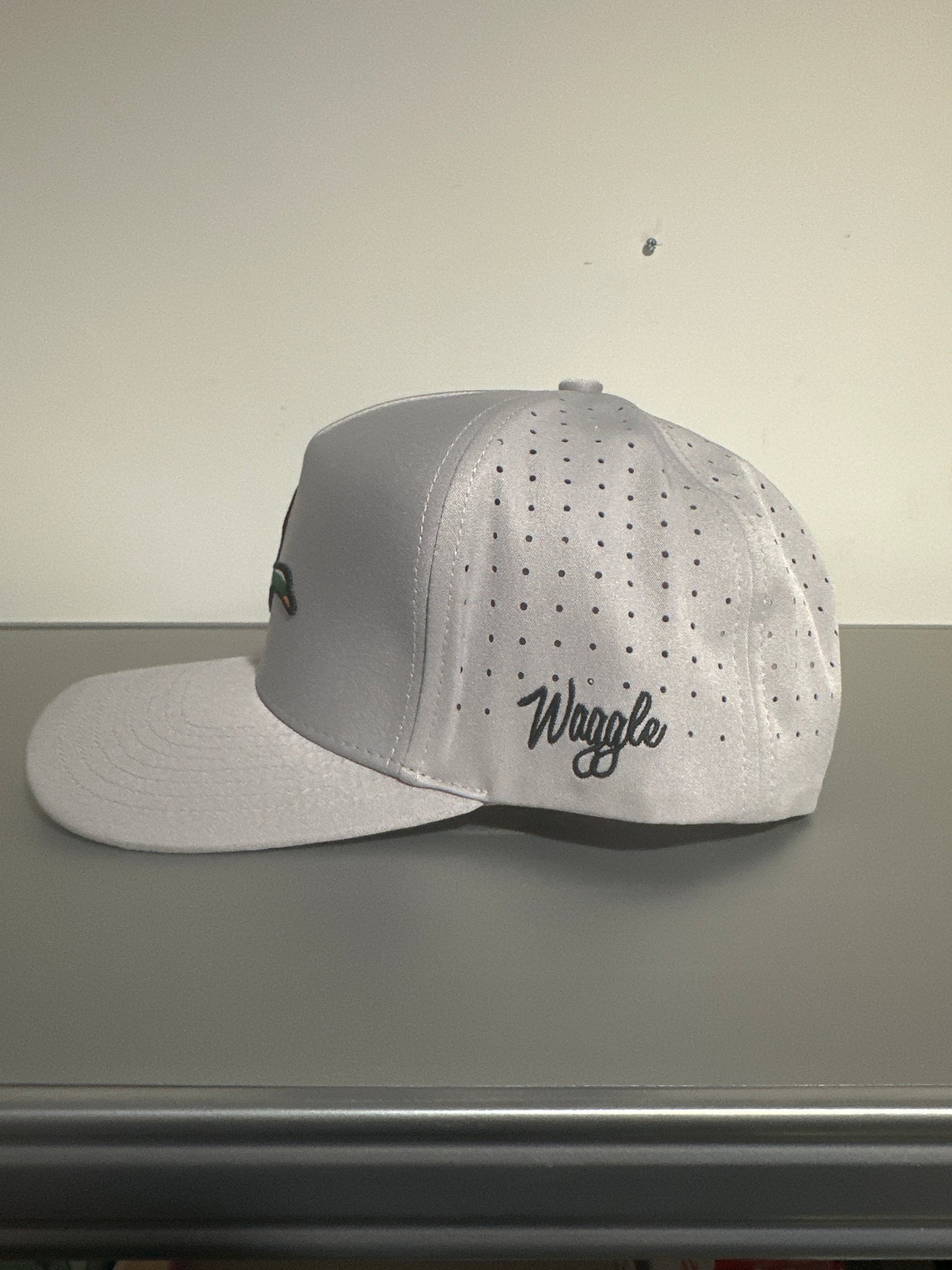 Waggle Golf Trucker Hat – “Decoy Hat” Duck Gray