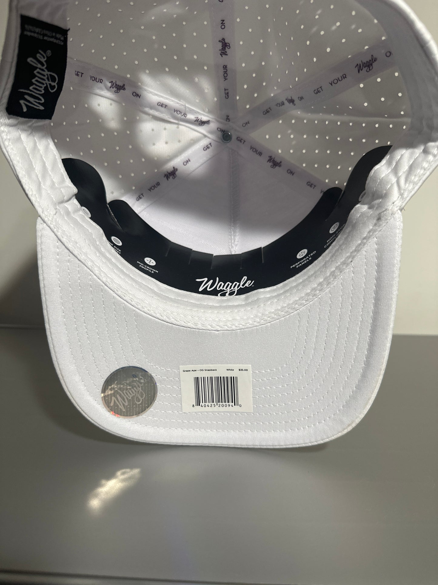 Waggle Golf Snapback Hat - Grape Ape