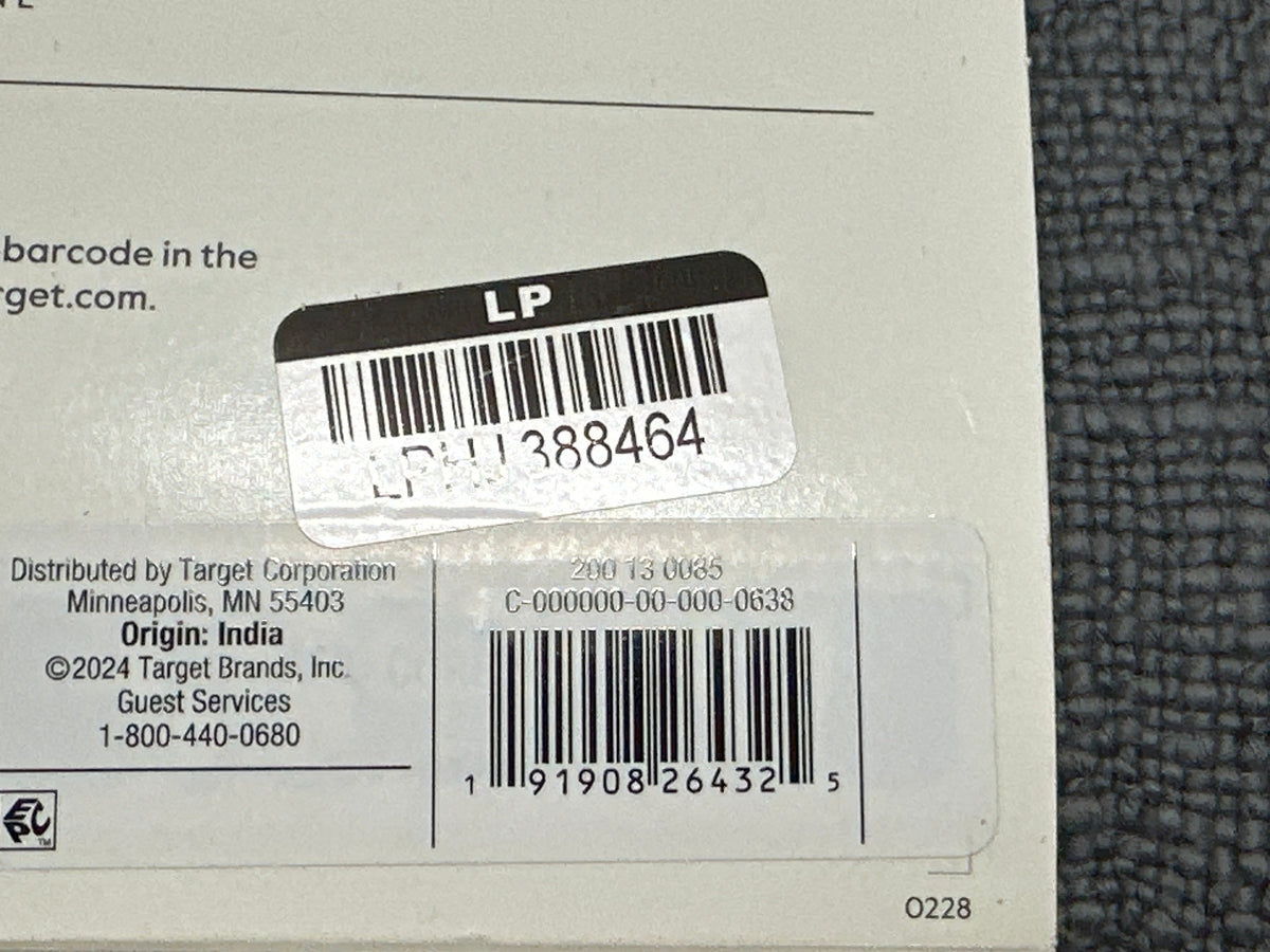 Threshold table runner product label