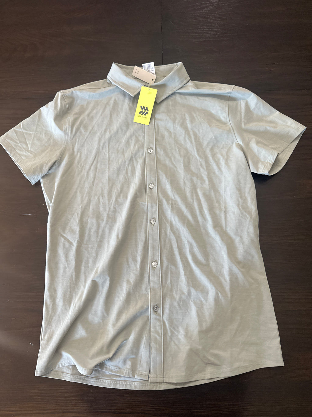 All in Motion Men’s Quick Dry Woven Button-Up Shirt