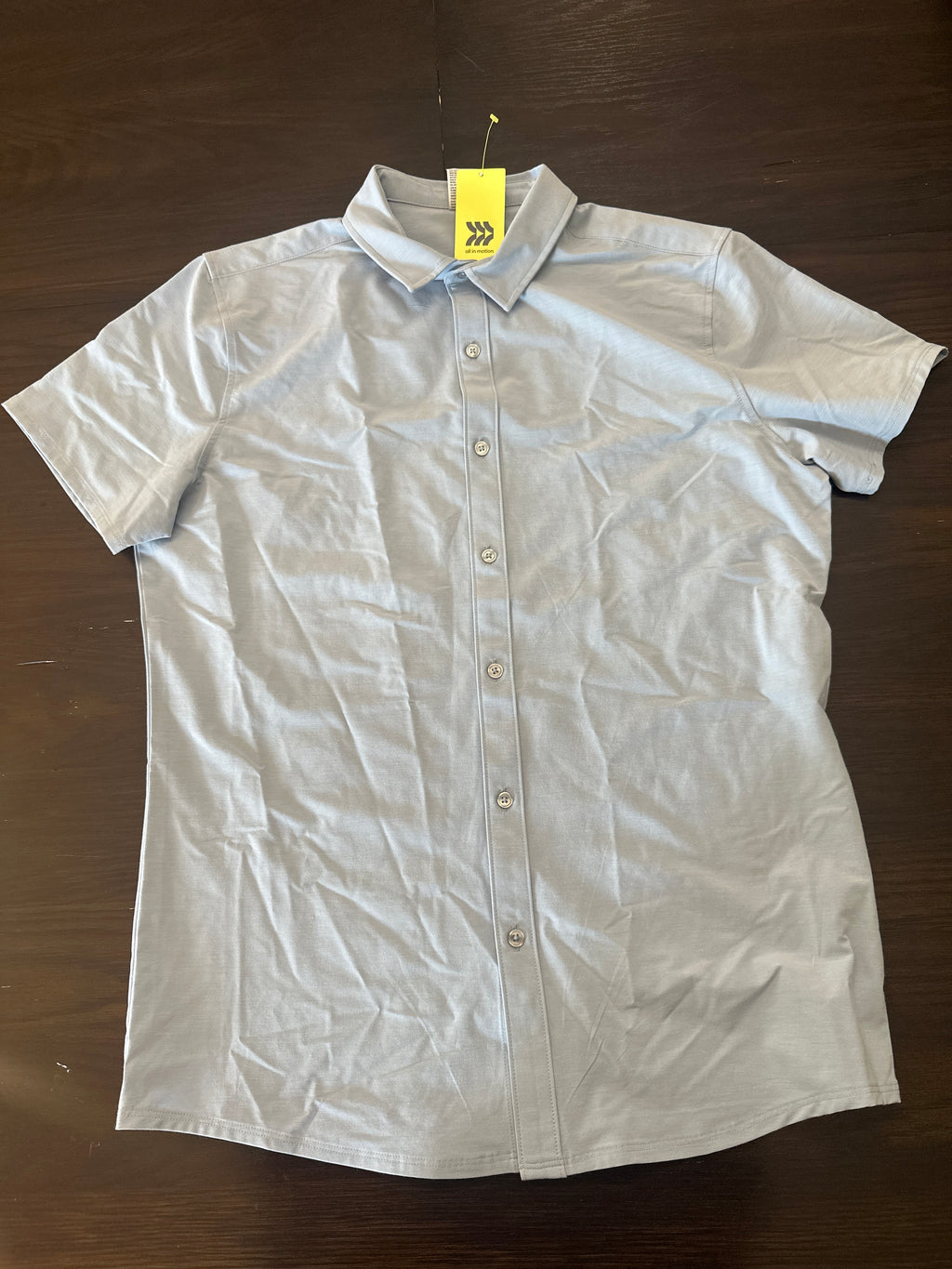 All in Motion Men’s Quick Dry Woven Button-Up Shirt
