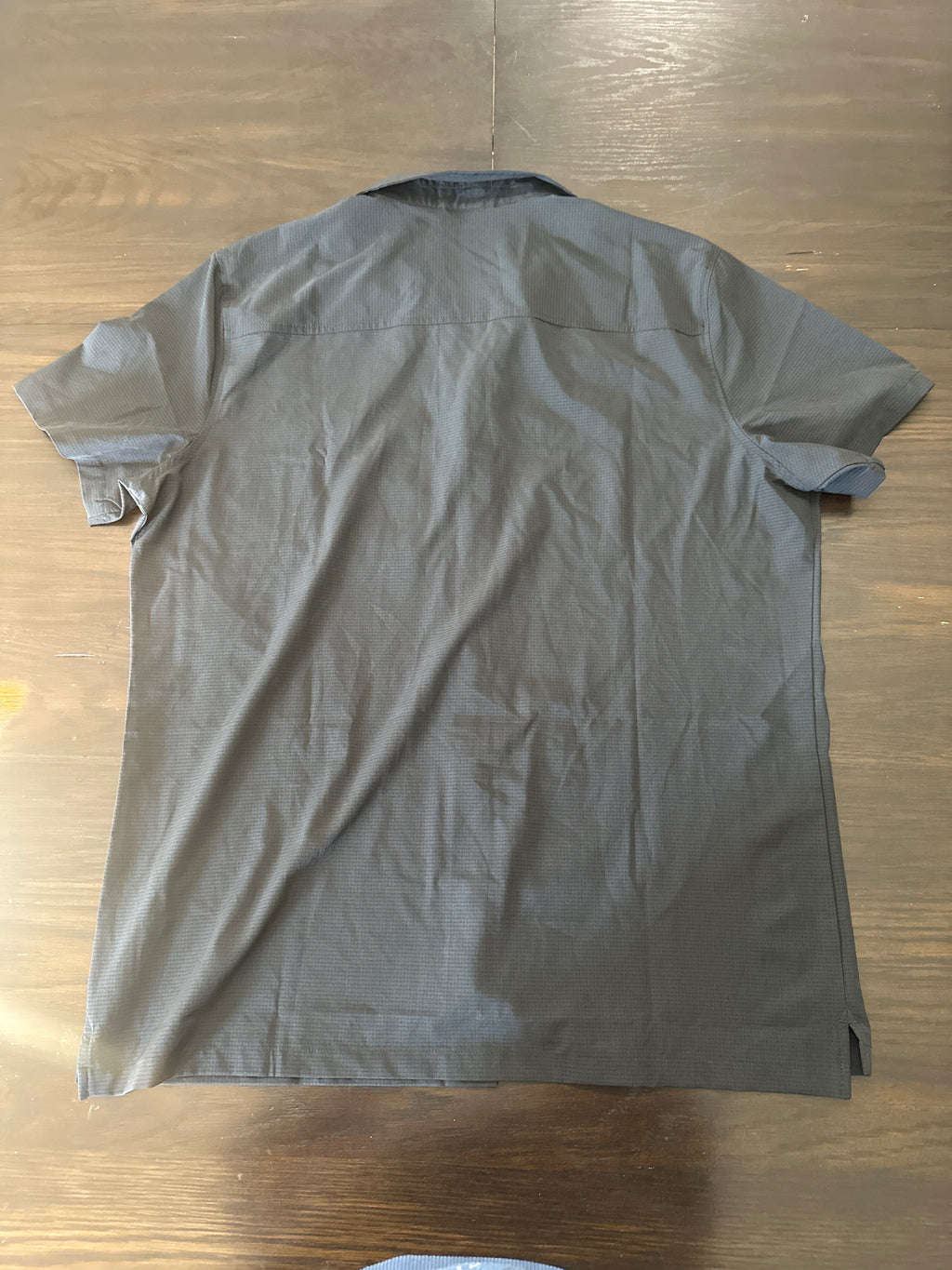 All in Motion Men’s Resort Shirt – Button-Up Short Sleeve