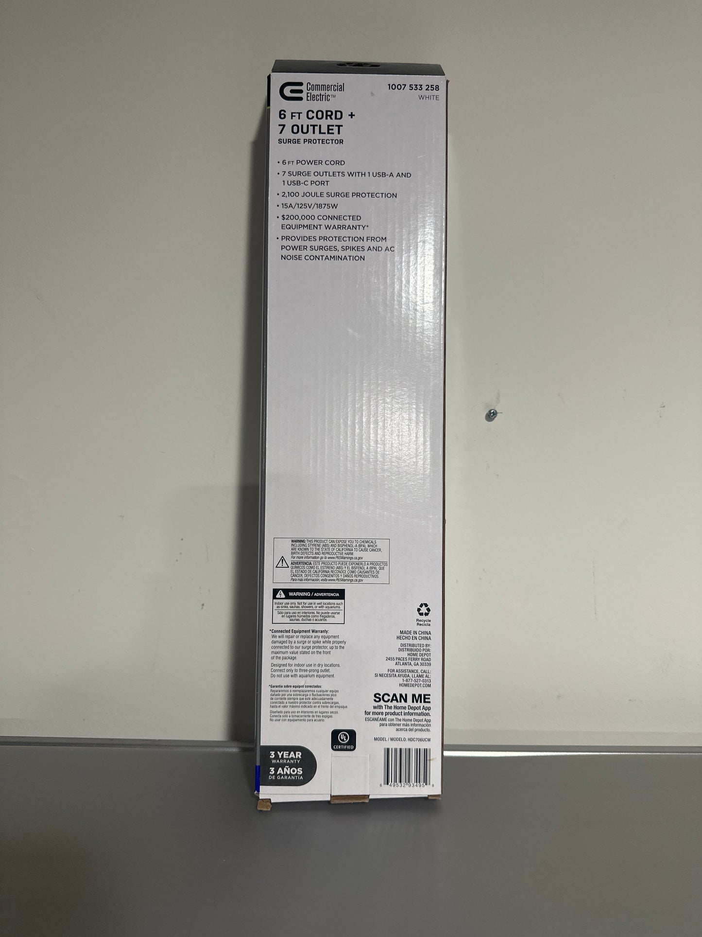 Commercial Electric 6-Ft Surge Protector Power Strip w USB-A & USB-C, 7-Outlet