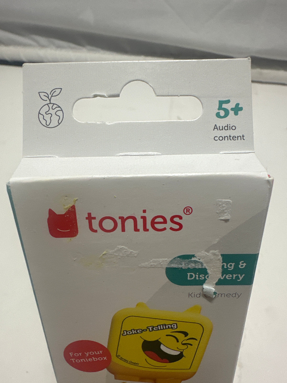 Tonies Clever Tonies Kid Comedy Joke-Telling and Riddles 2-pack, package wear shown
