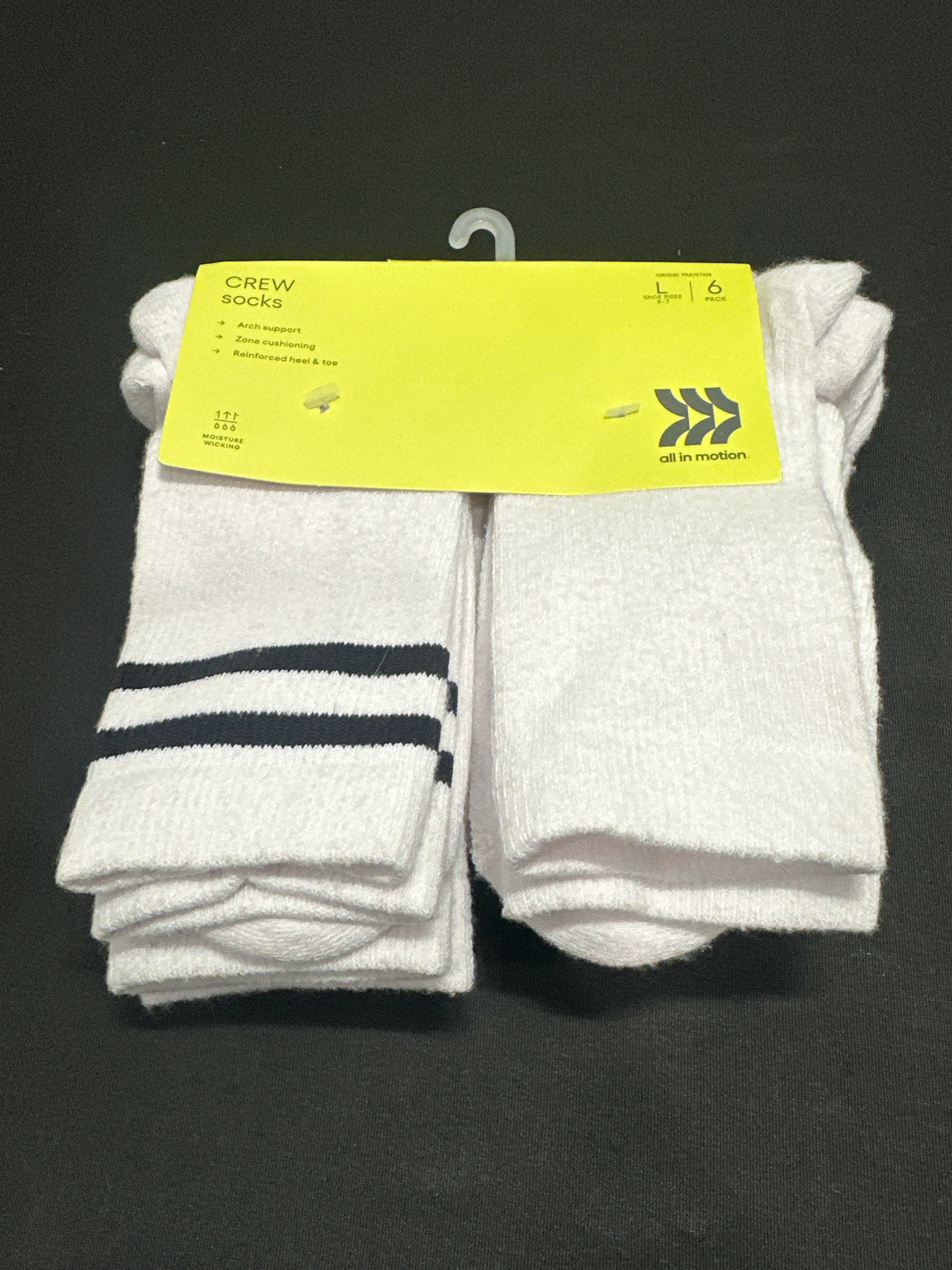 All in Motion Boys White Crew Socks 6 Pairs L Shoe Size 3-7