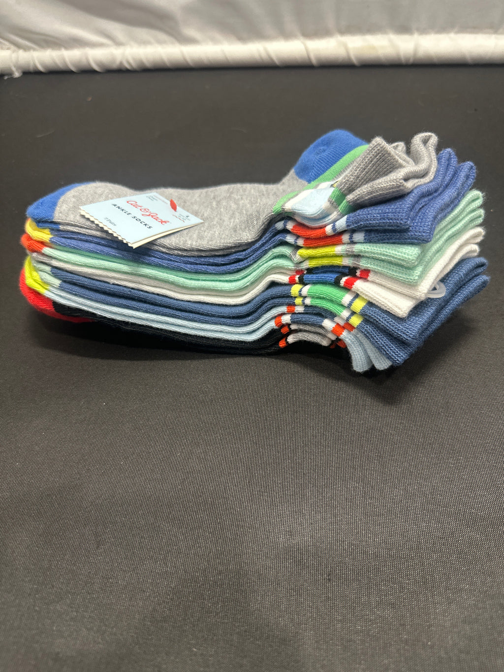 Cat & Jack Boys Outdoor Ankle Socks 7 Pairs L Shoe Size 3-10 Gray