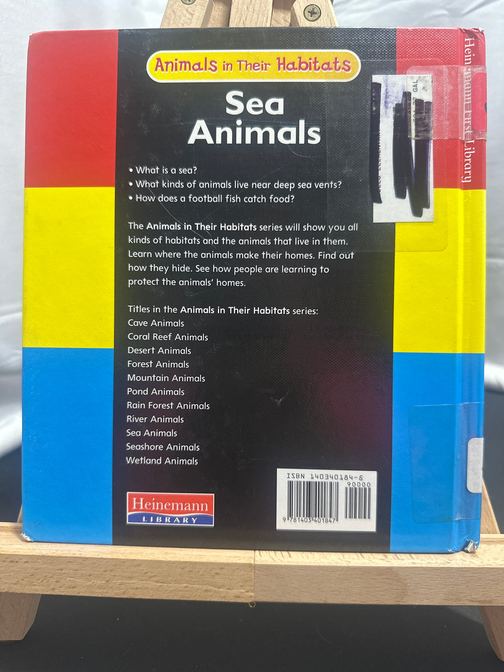 Sea Animals (Galko, Francine. Animals in Their Habitats.) by Francine Galko Hard