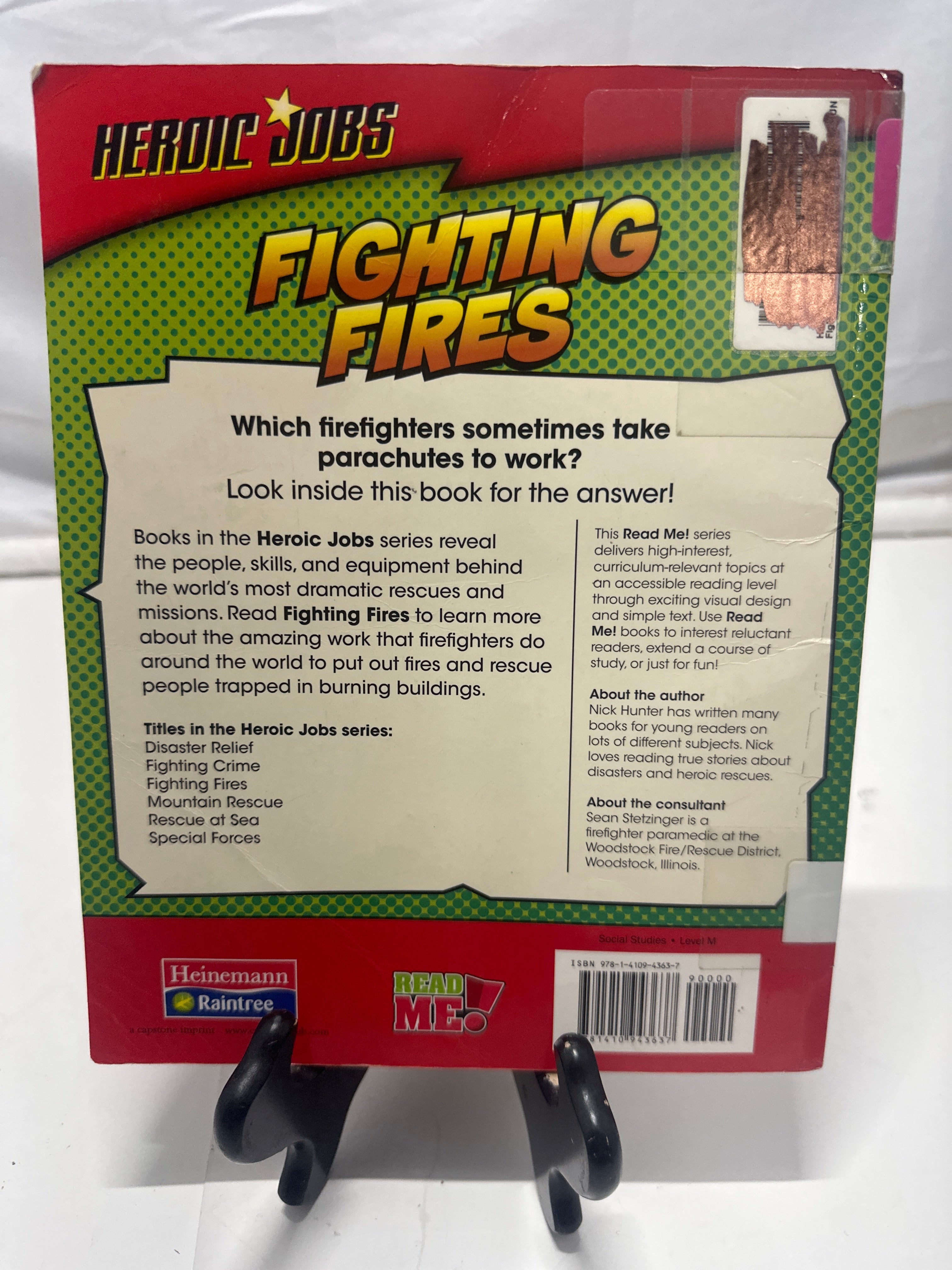 Fighting fires by Nick Hunter Paperback