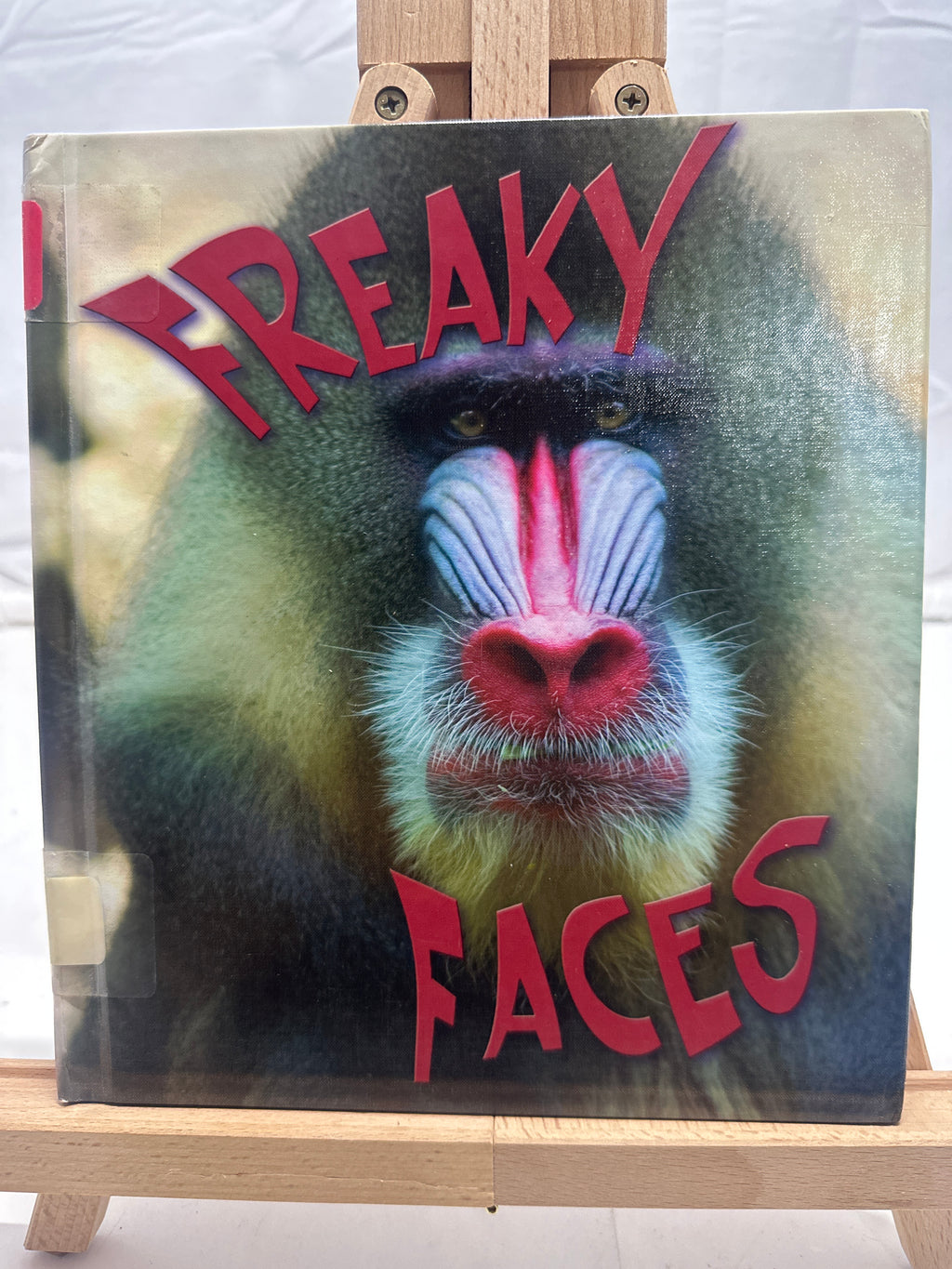 Freaky faces by David Armentrout Hardcover Miscellanea