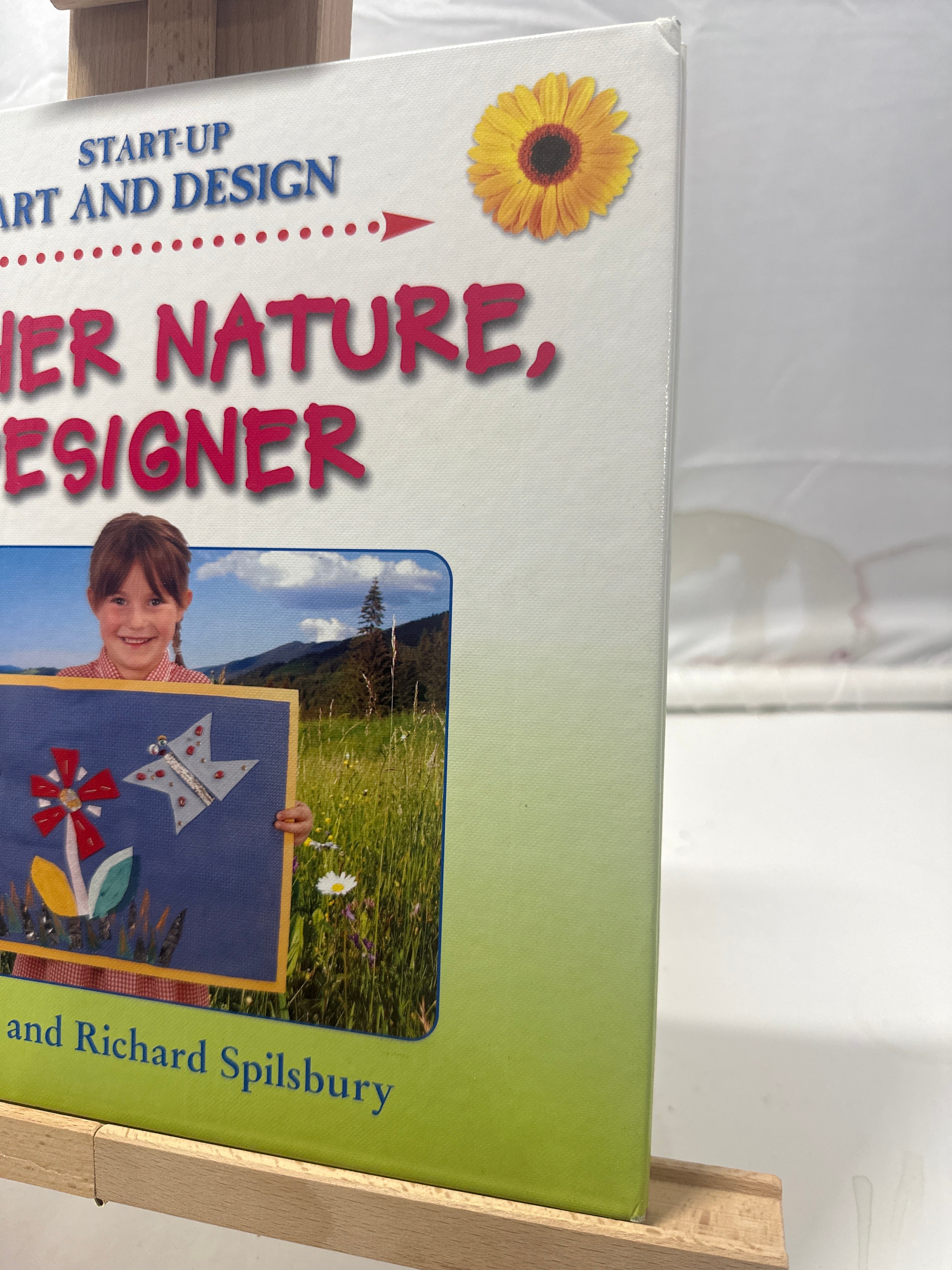 Mother Nature, Designer by Louise Spilsbury Hardcover