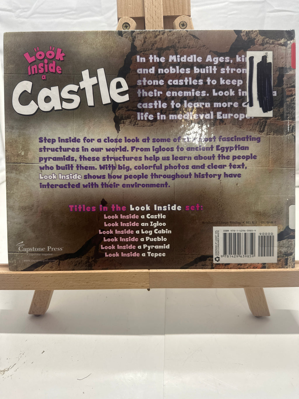 Look Inside a Castle by Jenny Moss Hardcover