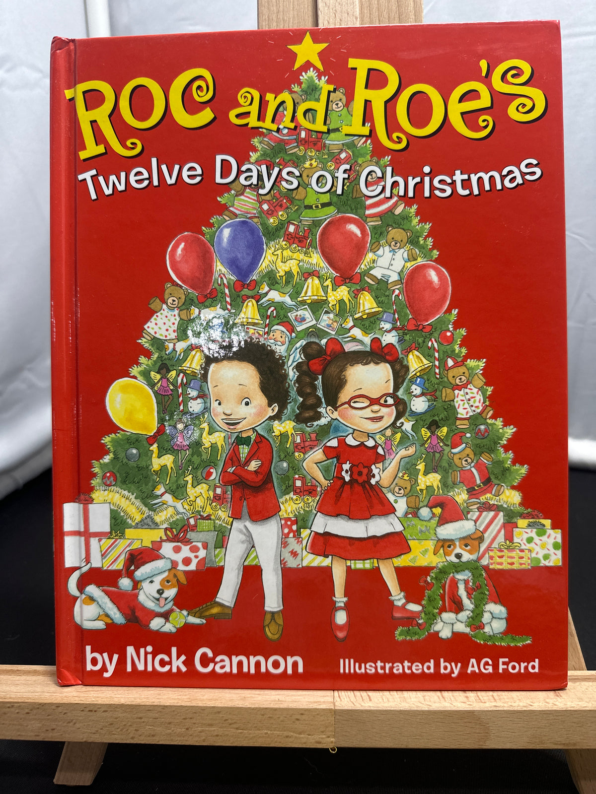 Roc and Roe's Twelve Days of Christmas by Nick Cannon Hardcover