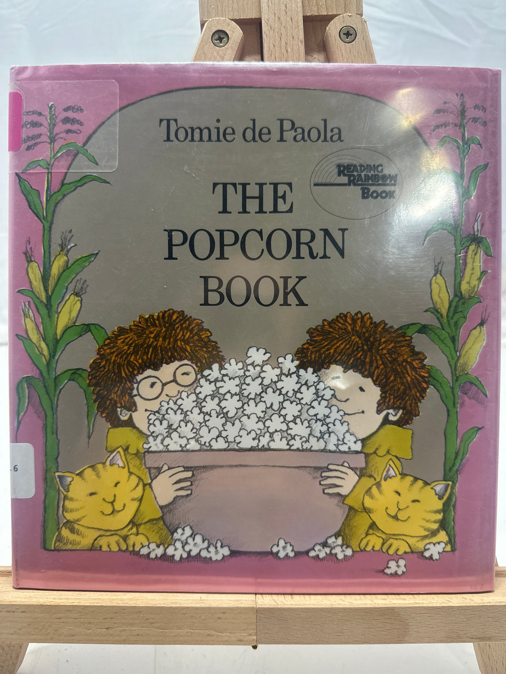 The Popcorn Book by Tomie DePaola Hardcover
