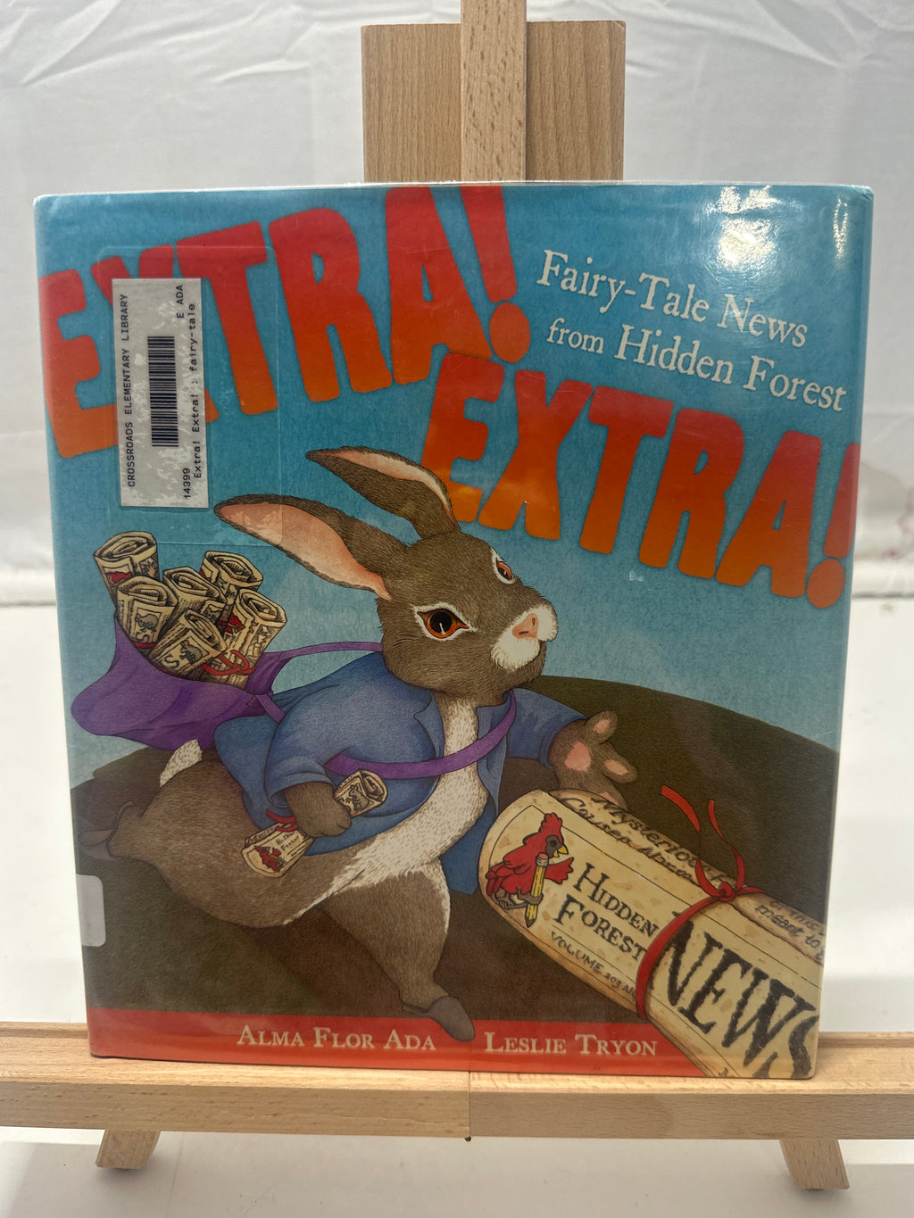 Extra! Extra! by Alma Flor Ada Hardcover
