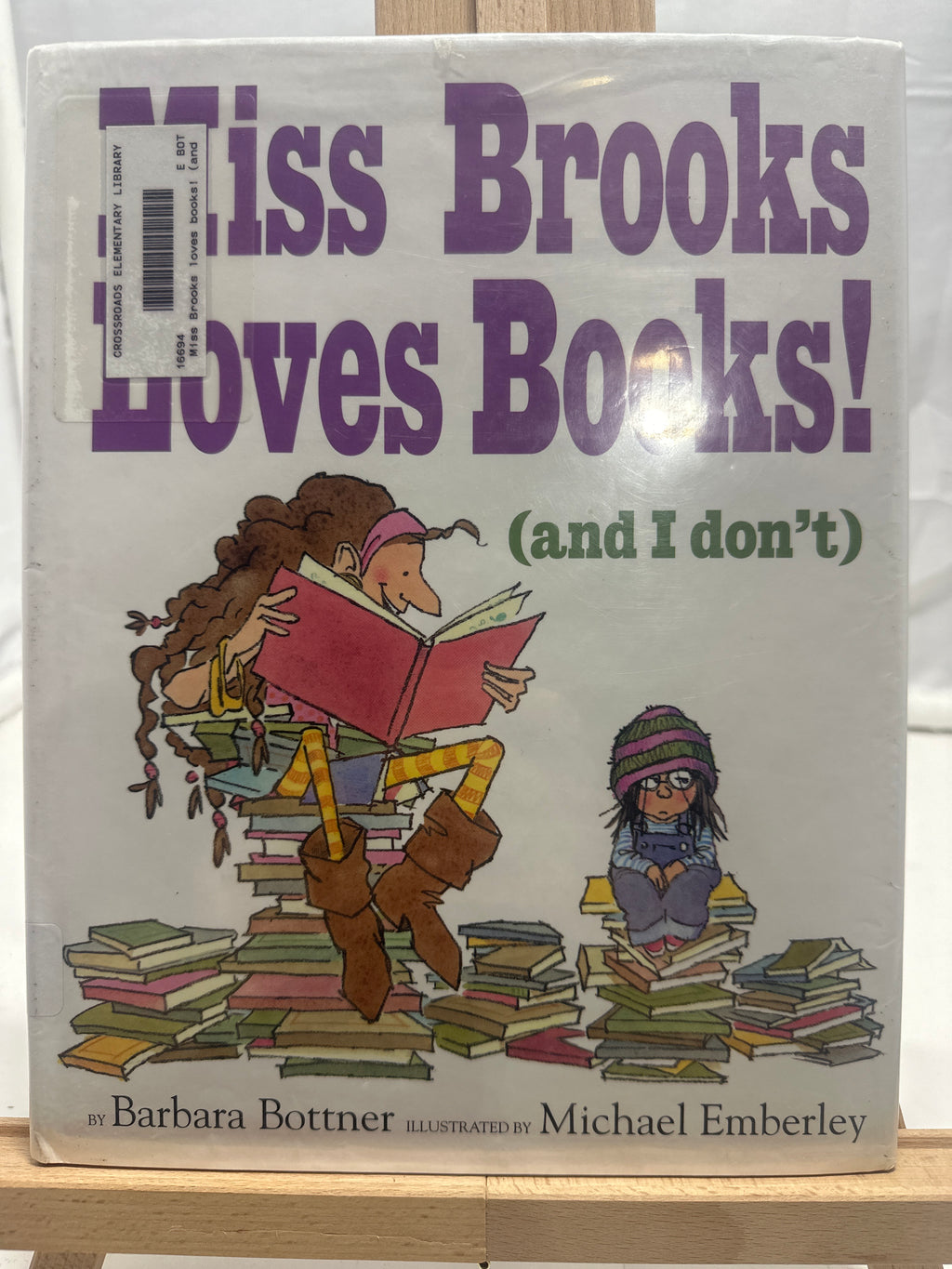Miss Brooks Loves Books! by Barbara Bottner Hardcover