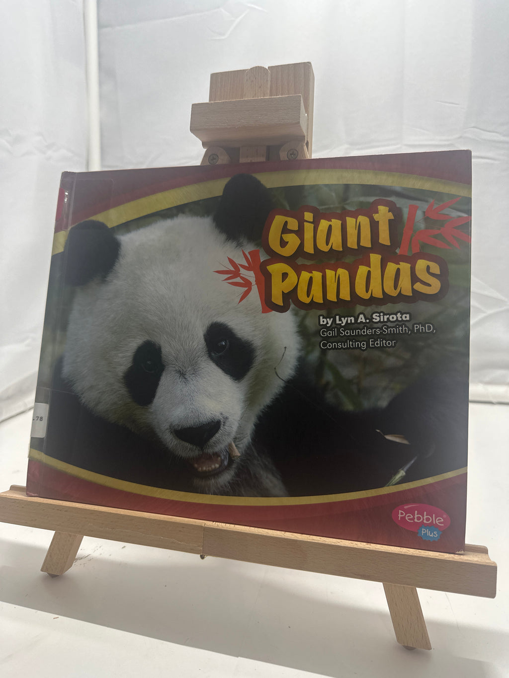 Giant Pandas by Lyn A. Sirota Hardcover