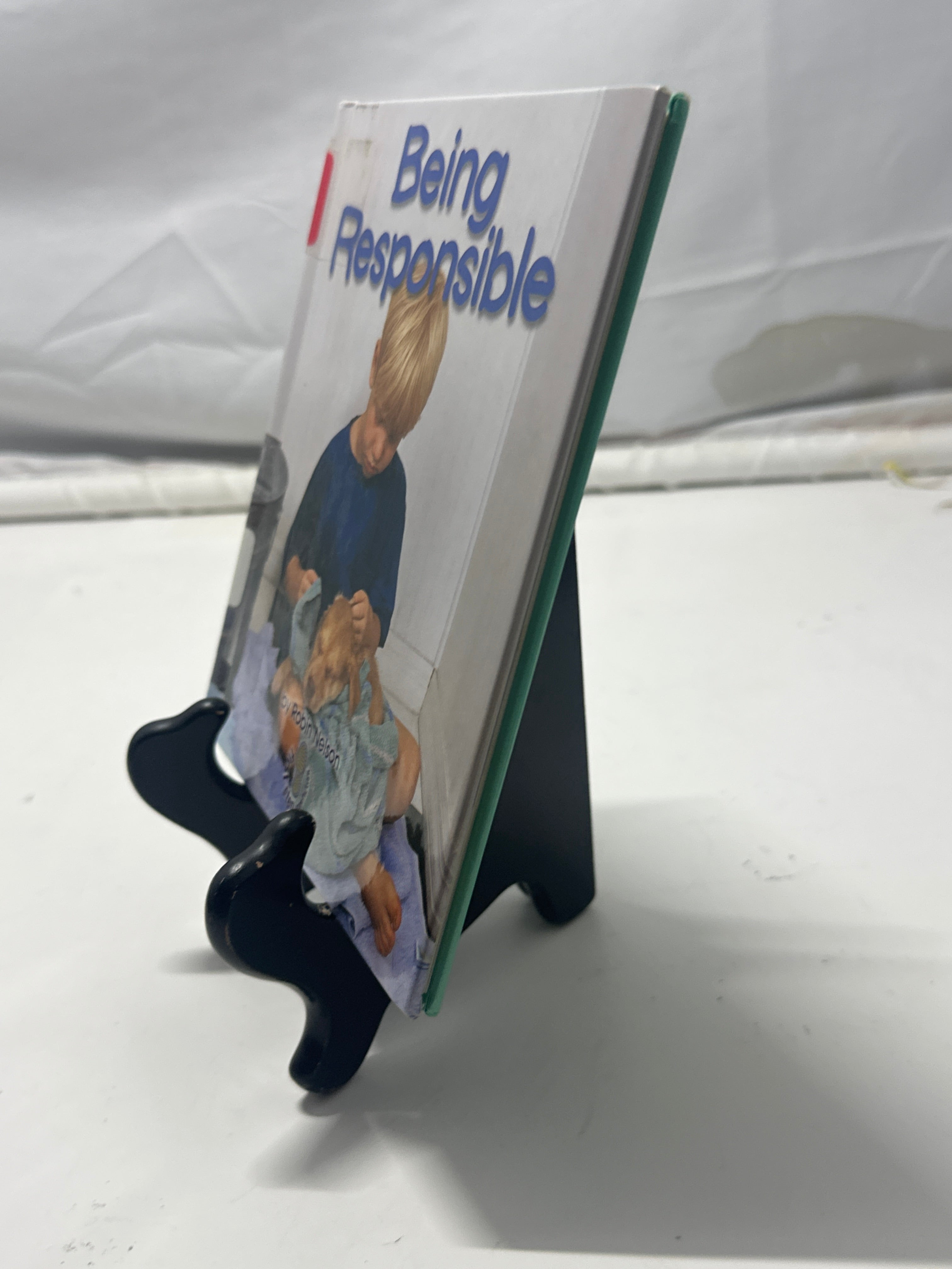 Being Responsible (First Step Nonfiction) by Robin Nelson Hardcover