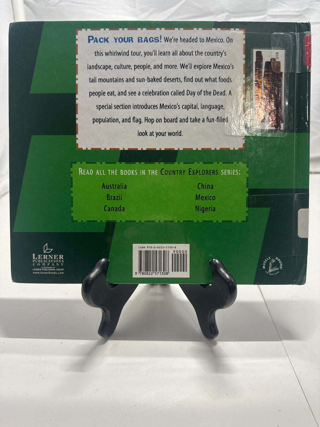 Mexico (Country Explorers) by Thomas Streissguth Hardcover