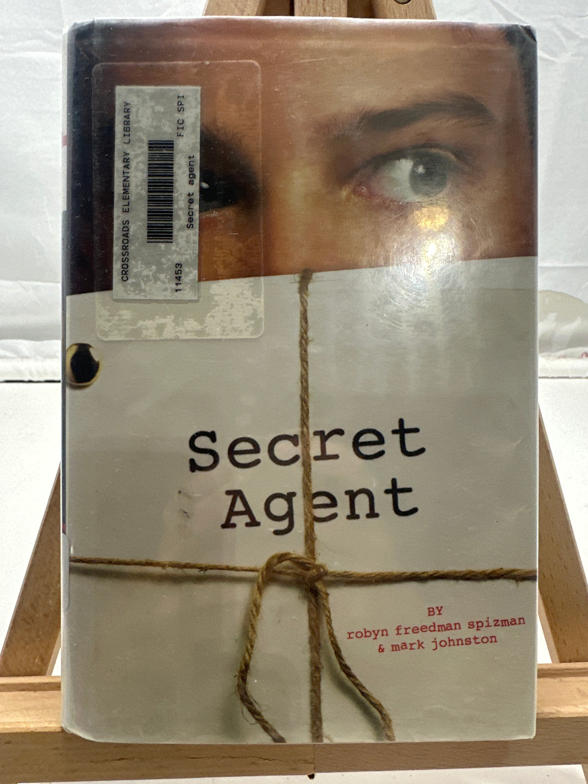 Secret Agent by Robyn Freedman Spizman Hardcover