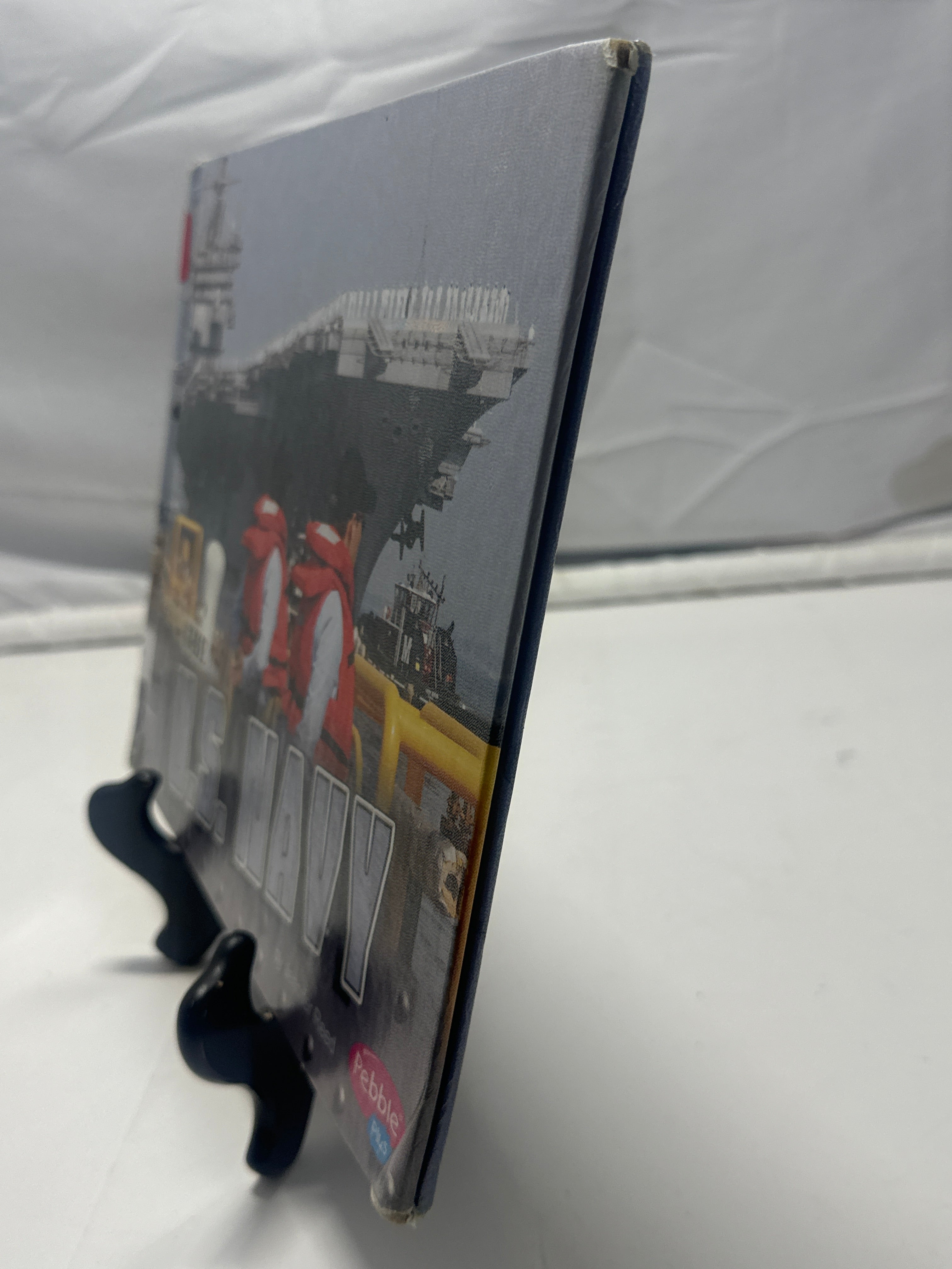The U.S. Navy by Jennifer Reed Hardcover