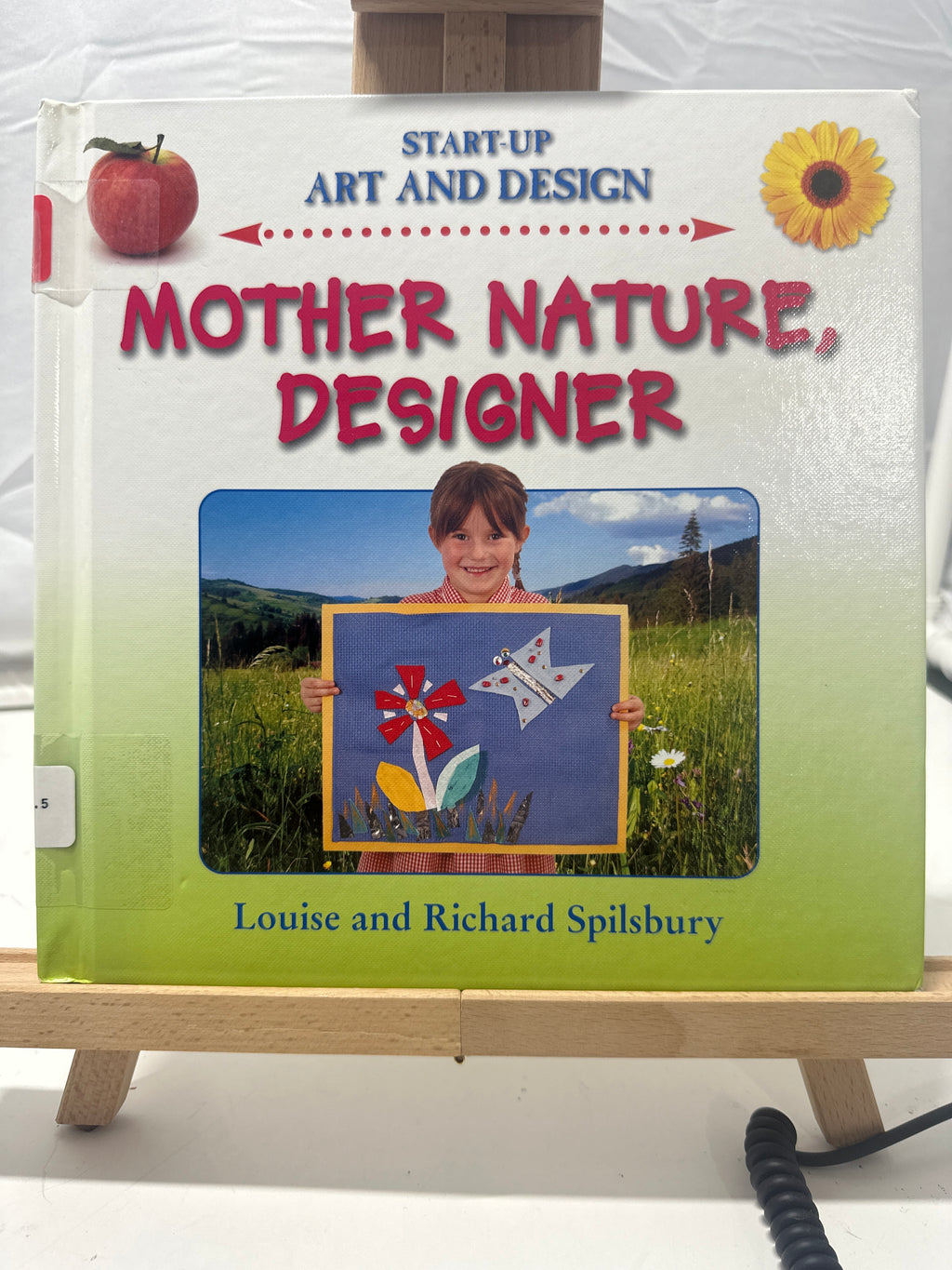 Mother Nature, Designer by Louise Spilsbury Hardcover