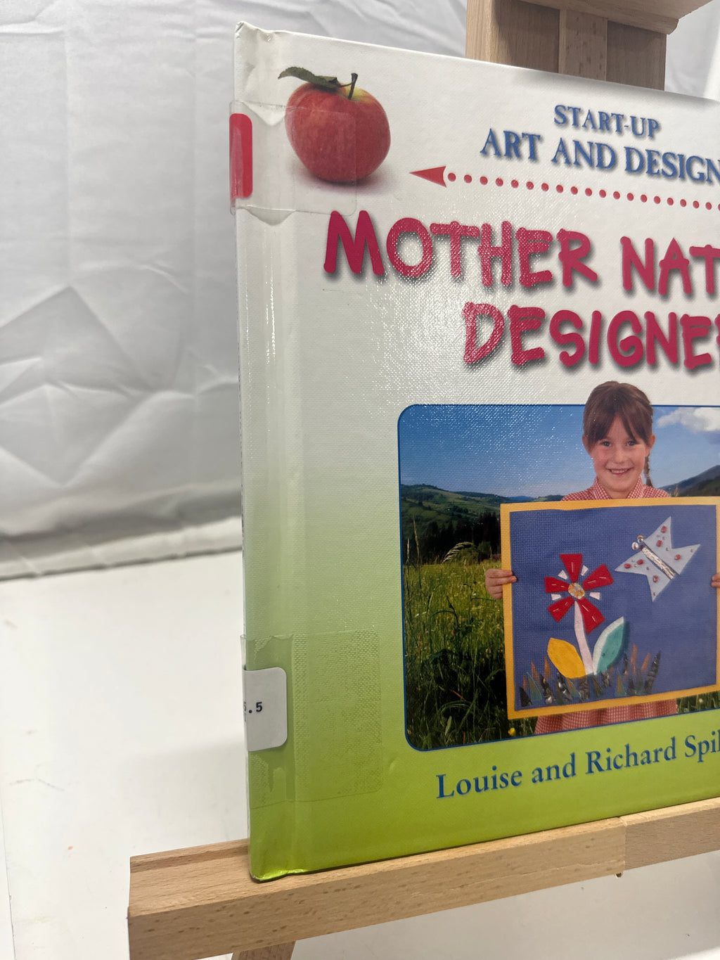 Mother Nature, Designer by Louise Spilsbury Hardcover