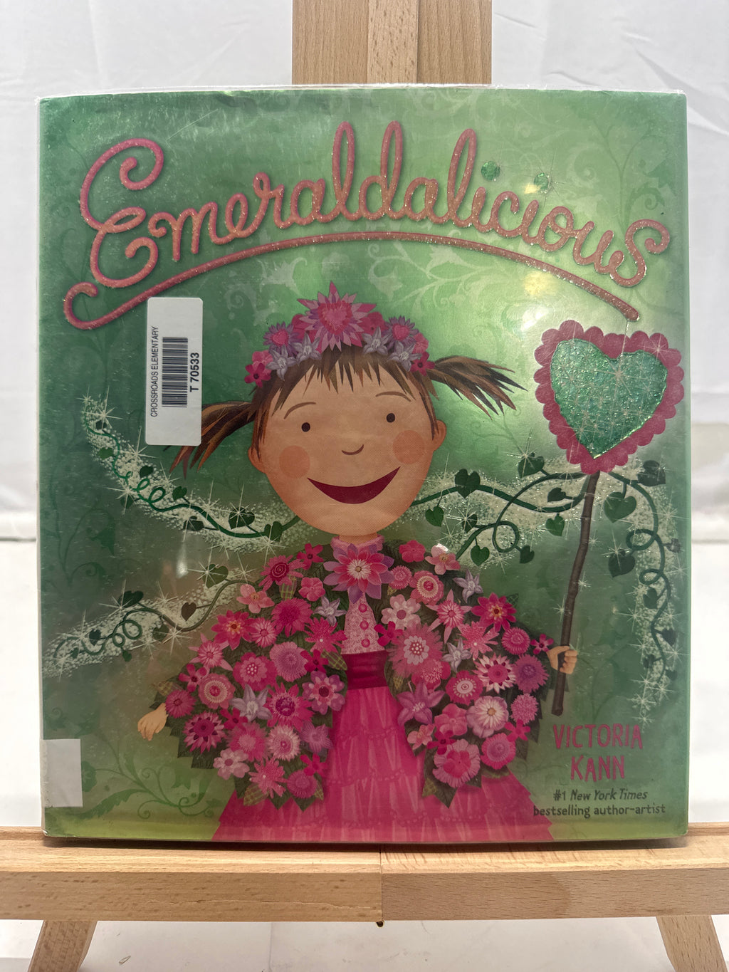 Emeraldalicious by Victoria Kann Hardcover