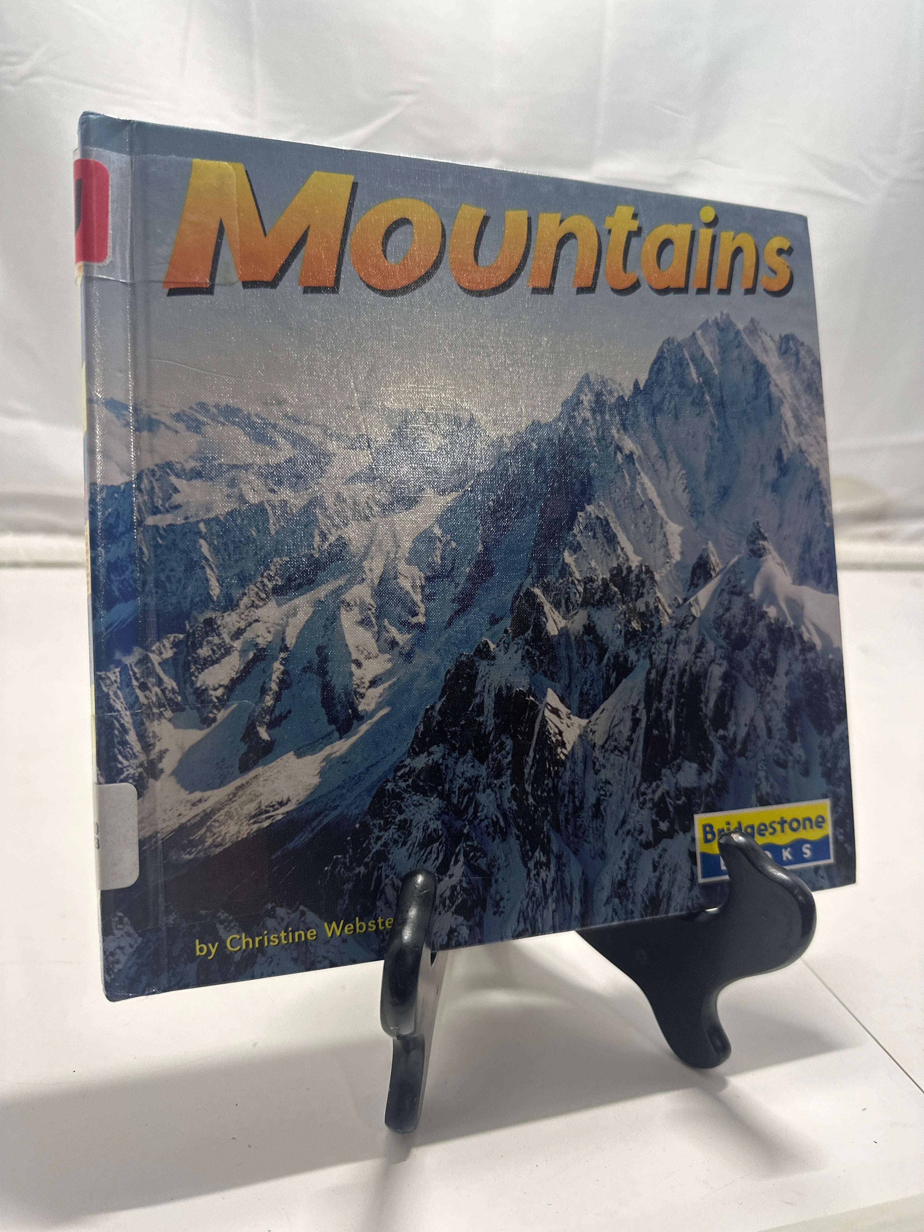 Mountains (Earthforms) by Christine Webster Hardcover
